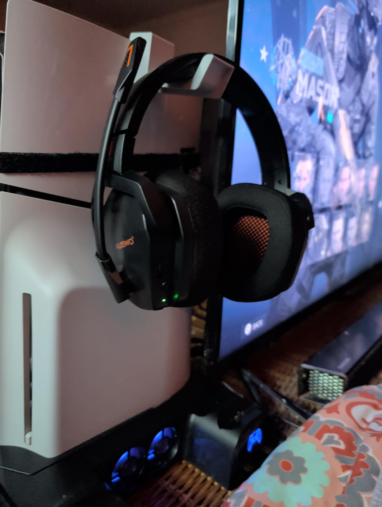NUBWO Wireless Gaming Headset with Mic for Ps5 Ps4 PC, Zero Interference, 100-Hour Battery All-Day Play, 23ms Sync for Fortnite & Call of Duty/FPS Gamers, Triple Mode All Devices Compatible - Orange customer photo 1
