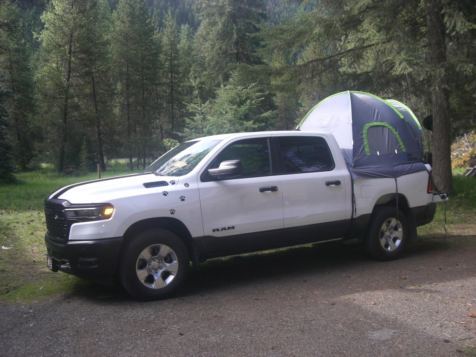 JOYTUTUS Pickup Truck Tent 2.0, Waterproof PU2000mm Double Layer for 2 Person, Portable Truck Bed Tent with Rainfly, 5.5'-5.8' Camping Preferred - Green customer photo 1