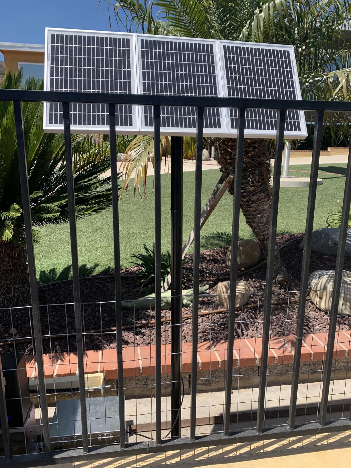 TOPENS DKC500S Solar Sliding Gate Opener Chain Drive customer photo 2
