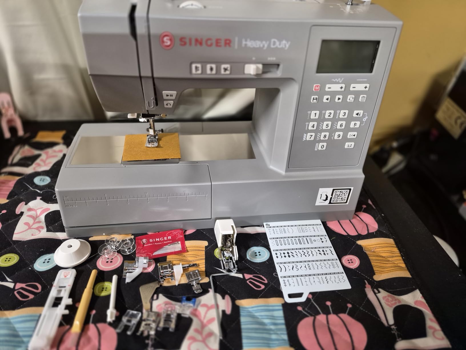 SINGER Heavy Duty 6800C Computerized Sewing Machine | Strong Motor with Enhanced Piercing Power, 586 Stitch Applications, LCD Screen, Full Metal Frame, 1-step Buttonhole customer photo 1