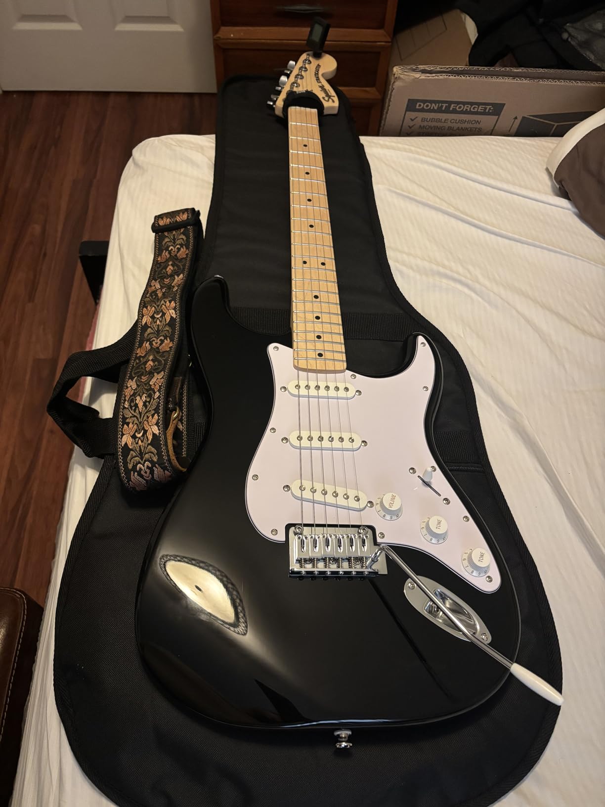 Squier Affinity Series Stratocaster Electric Guitar, with 2-Year Warranty, Black, Maple Fingerboard customer photo 2
