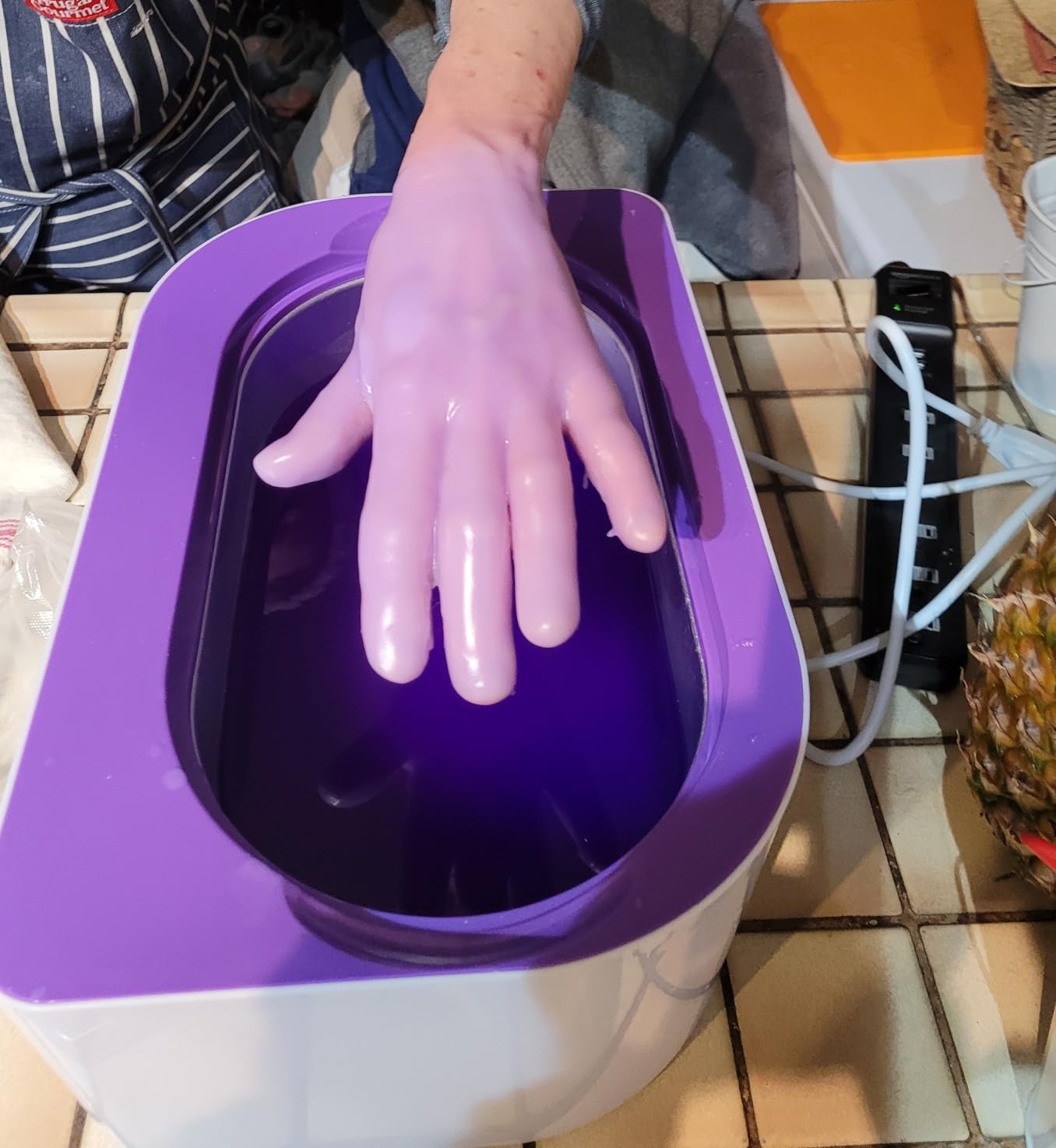 ELLA BELLA Paraffin Wax Machine for Hand & Feet - Paraffin Wax Warmer - Everything in One Kit with Wax Refills, Mitts & Booties customer photo 2