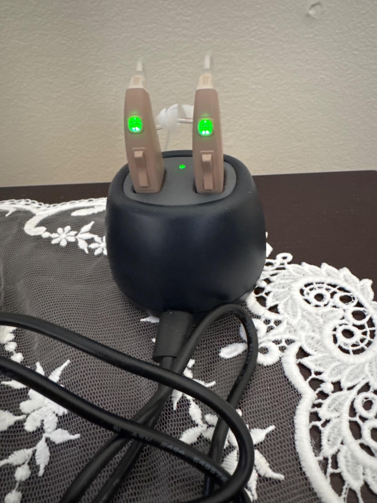 EarCentric EasyCharge Rechargeable Hearing Aids (Pair) for Seniors, Behind-The-Ear BTE Ear Aid PSAP digital Personal sound amplification products devices with Noise Cancellation (Beige) customer photo 1