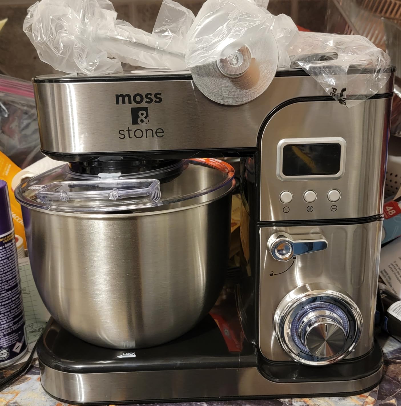 Moss & Stone Stand Mixer With LCD Display, 6 Speed Electric Mixer With 5.5 Quart Stainless Steel Mixing Bowl, Kitchen Mixer With Dough Hook, Egg Whisk, Beater & Baking Spatula, Food Mixer With Timer customer photo 1