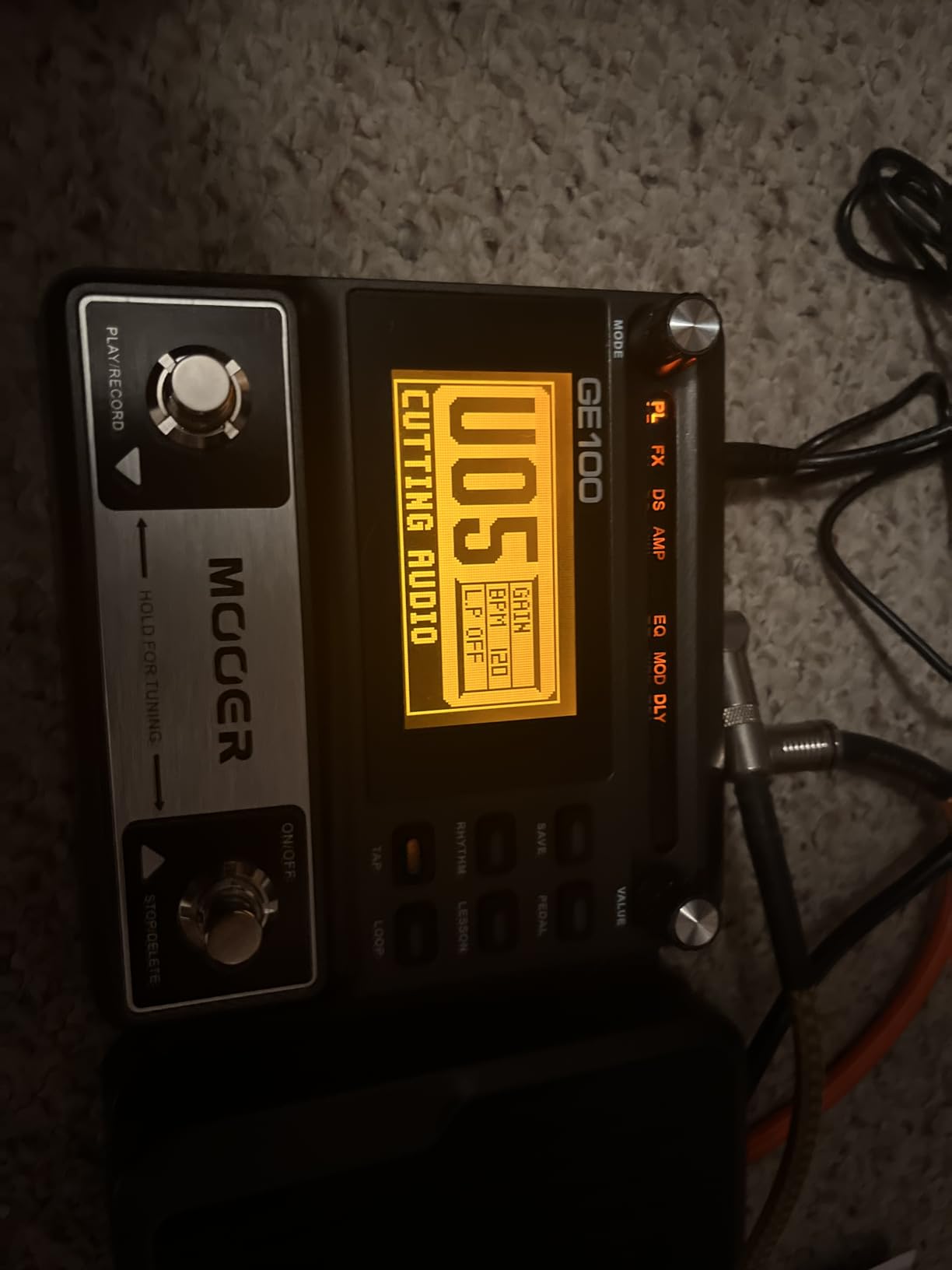 MOOER GE100 Multi-Effects Guitar Pedal with 80 Presets, 66 Effects, Loop and 40 Drum Rhythm. Distortion, Expression Volume Wah Pedal, Tap Tempo, Headphone Out, LED Screen, Tuner customer photo 1