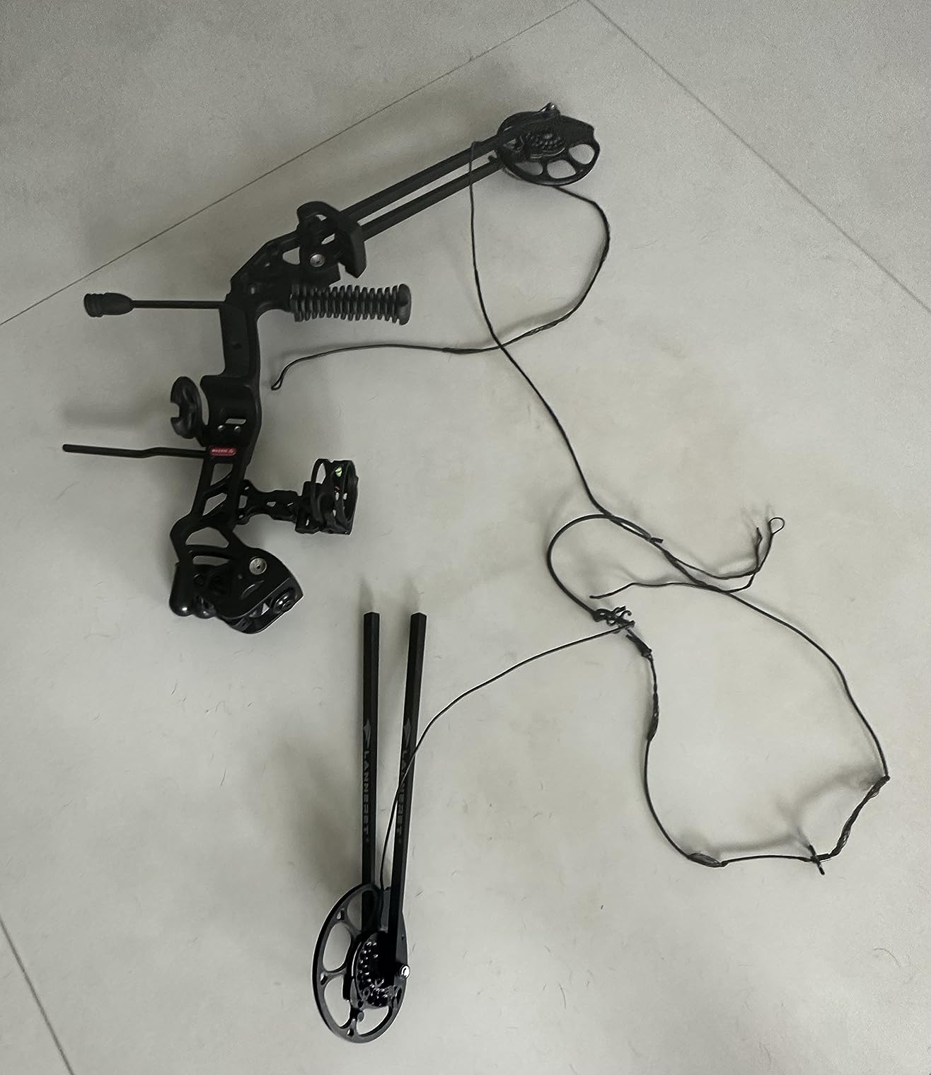Lanneret Compound Bow and Archery Sets - Right Hand Archery Compound Bows 0-70 lbs Draw Weight Adjustable for Adults and Beginners, Hunting Bow Kit for Beginner customer photo 2