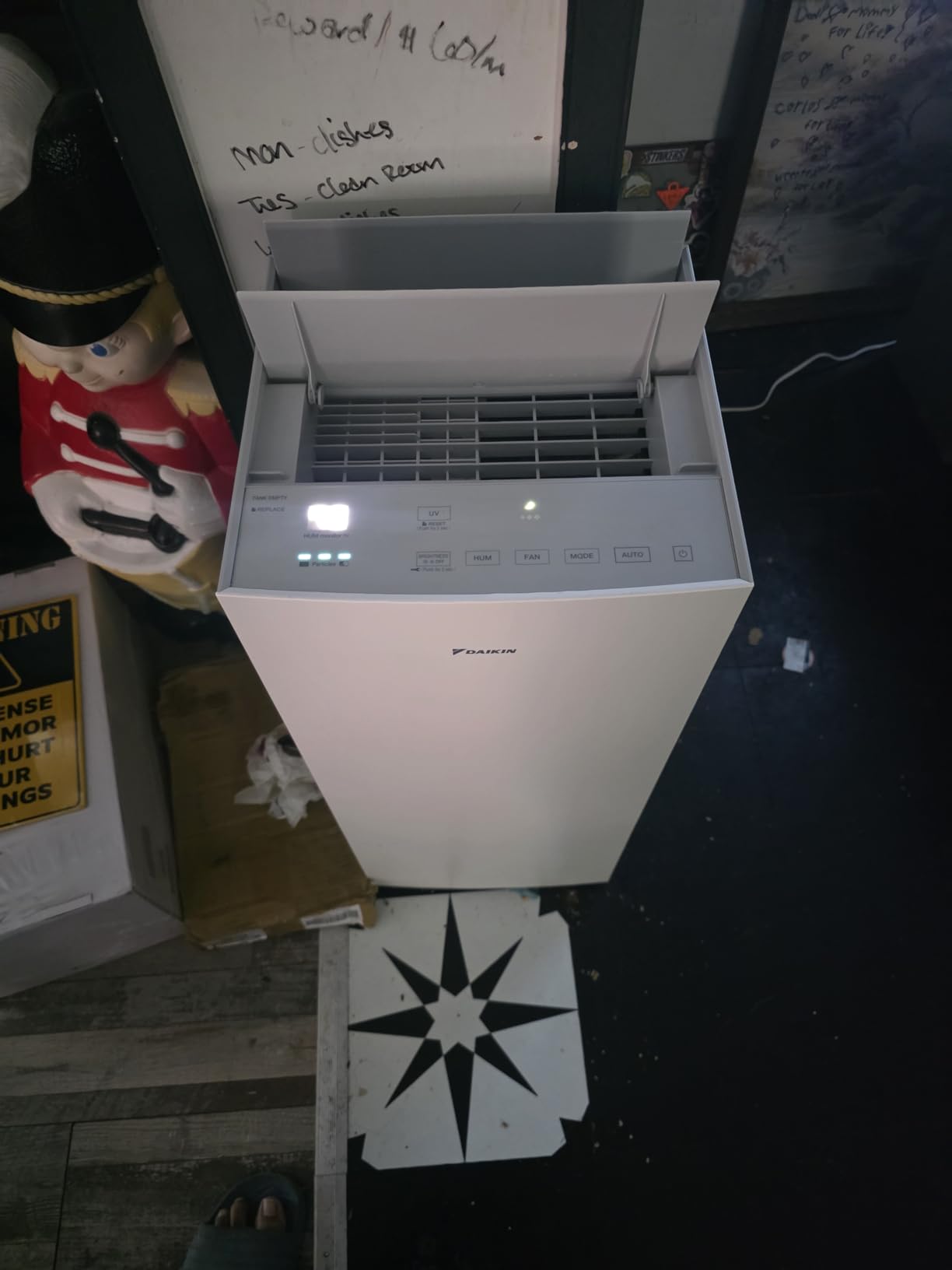 Daikin MCKB70YSAU Room Air Purifier for Home, HEPA, Activated Carbon, Pre-Filter and UVC LED Light, Zero Ozone Product customer photo 2