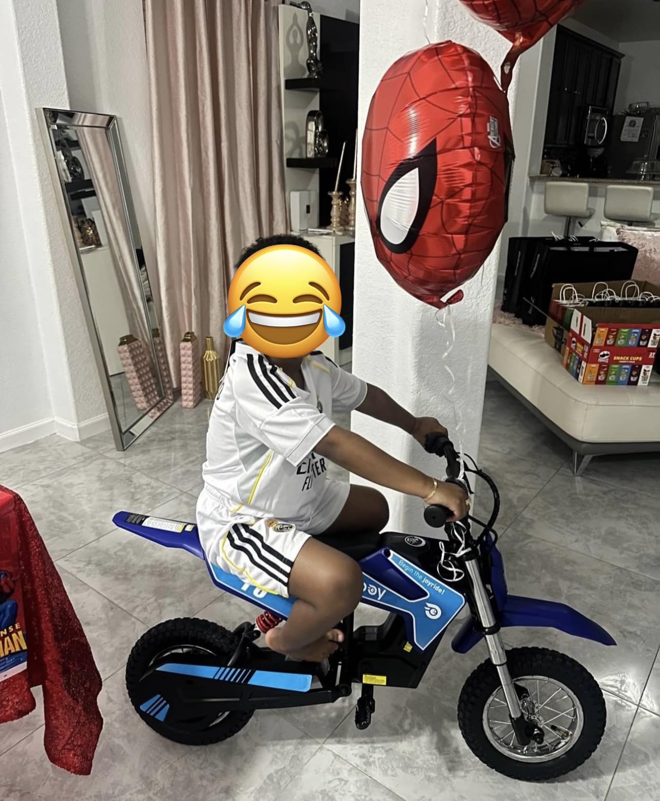 Hiboy DK1 36V Electric Dirt Bike, 300W Electric Motorcycle - Up to 15.5MPH & 13.7 Miles Long-Range, 3-Speed Modes Motorcycle for Kids Ages 3-10 customer photo 1