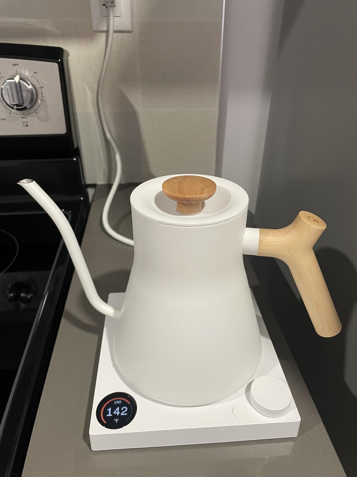 Fellow Stagg EKG Pro Electric Gooseneck Kettle - Precise Music Temperature Control, Quick Heating, Brew Timer, Scheduling, Stainless Steel, Pour-Over Coffee - 0.9L, Matte Black customer photo 2