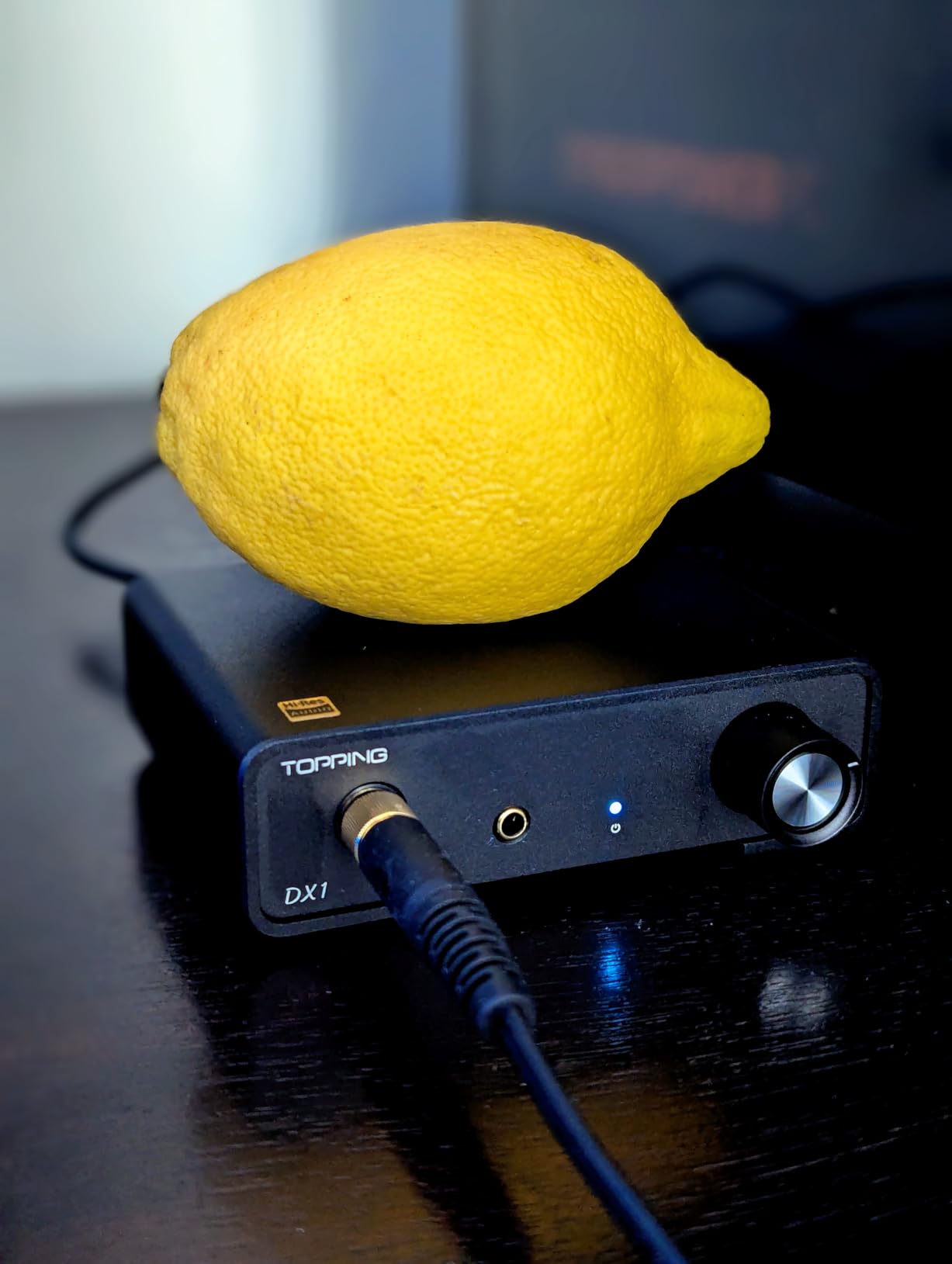 Topping DX1 Mini Stereo DAC Headphone Amplifier Combo - 280mW x2 Powerful Output Two-Stage GAIN Switch USB Chargable Discrete LNRD AK4493S XU208 384kHz/32bit Native DSD256 HiFi Home Audio (Sliver) customer photo 2