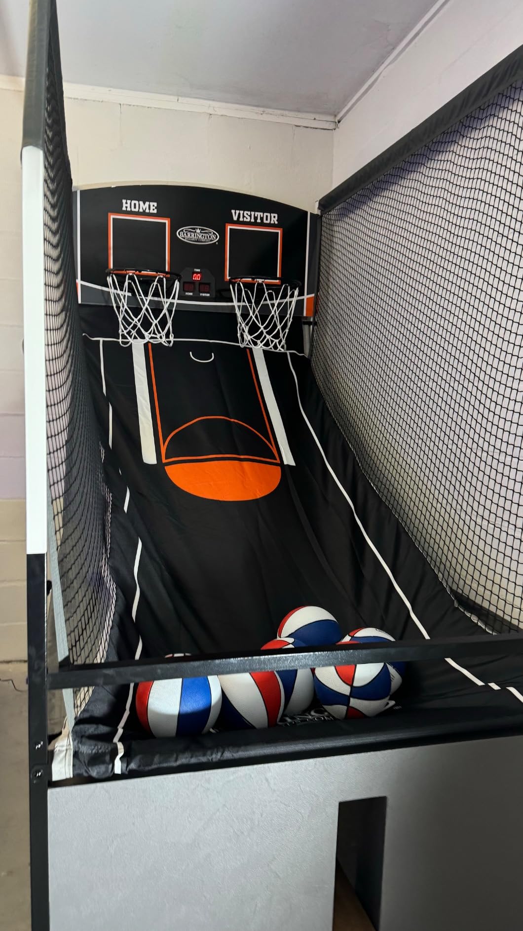 Barrington Billiards Urban Collection Arcade Basketball Game with Electronic Scoring and 7-inch Basketball Set, White customer photo 2
