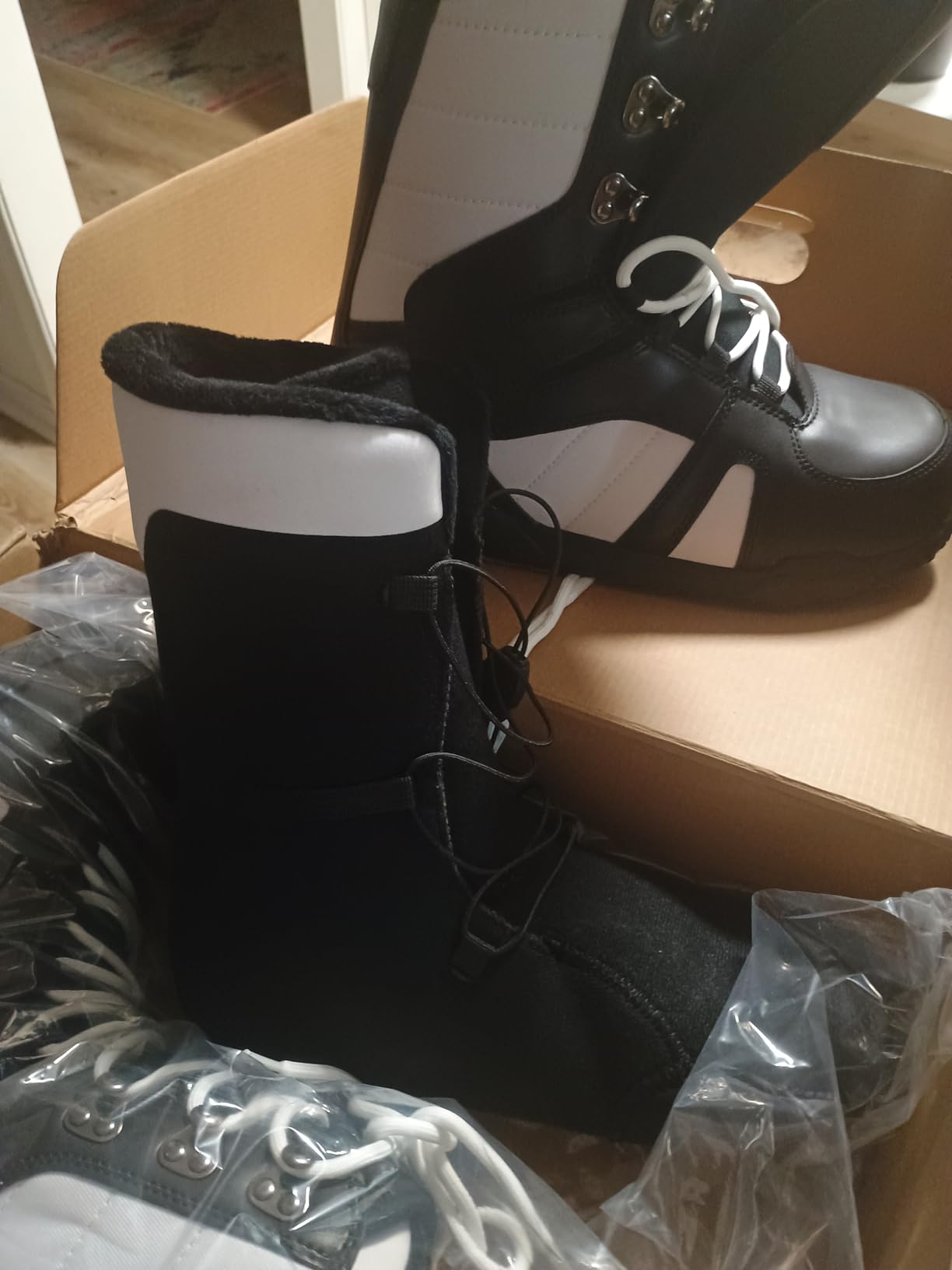 Alpine Swiss Men's Snowboard Boots | Waterproof, Custom-Fit Liner, Medium Flex for All-mountain Riding customer photo 1