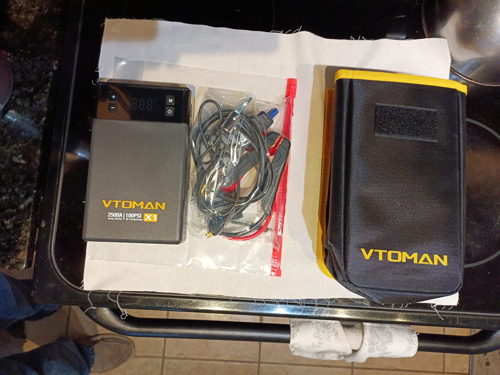VTOMAN X1 Jump Starter with Air Compressor, Car Battery Jumper Starter (Up to 8.5L Gas/6L Diesel Engine) with 150PSI Auto Tire Inflator, 12V Portable Booster Pack, Lithium Jump Box Charger customer photo 2