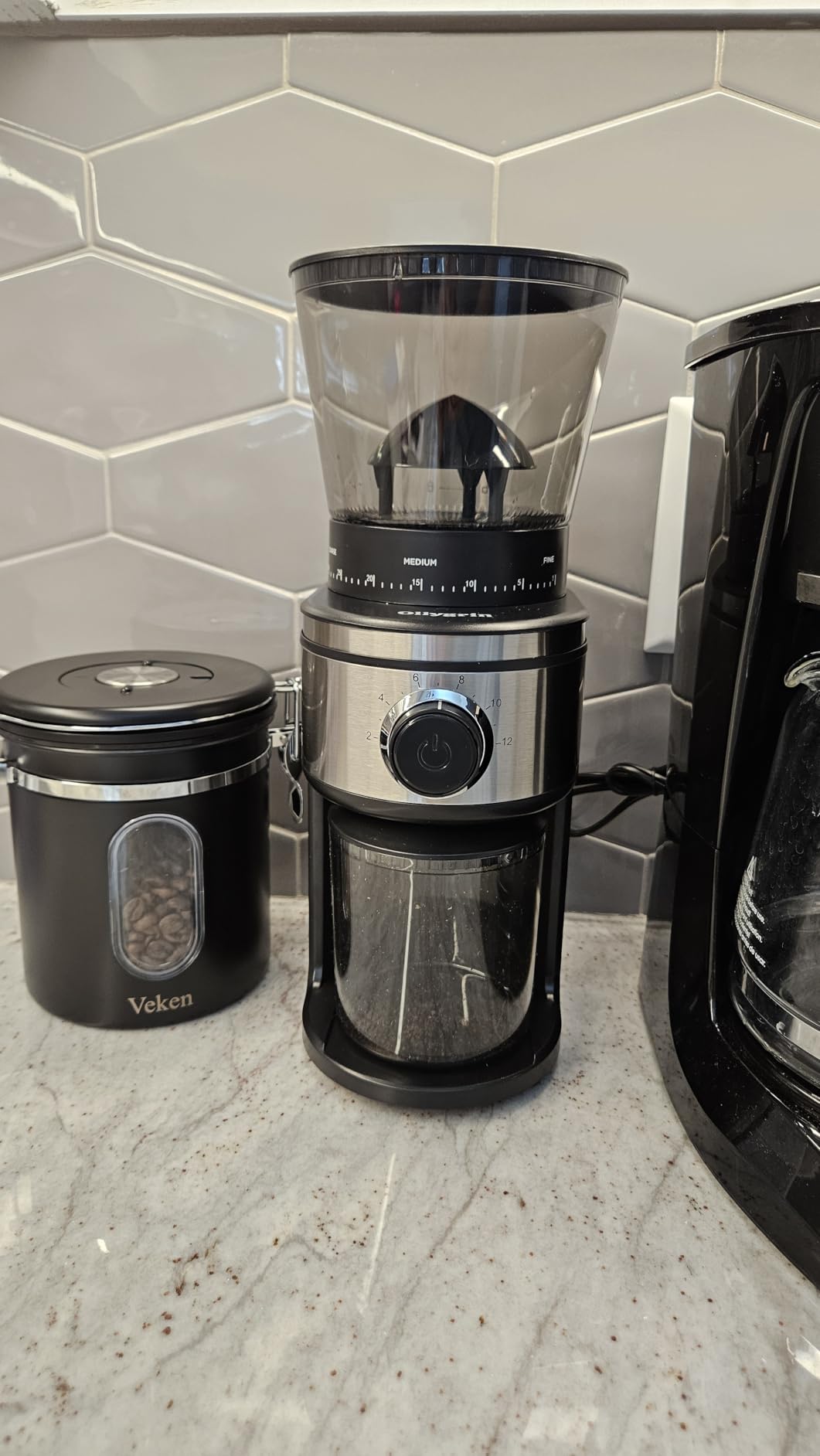 Ollygrin Burr Coffee Grinder, Electric Conical Coffee Bean Grinder With 30 Adjustable Grind Settings For 2-12 Cups, Silver & Black customer photo 2