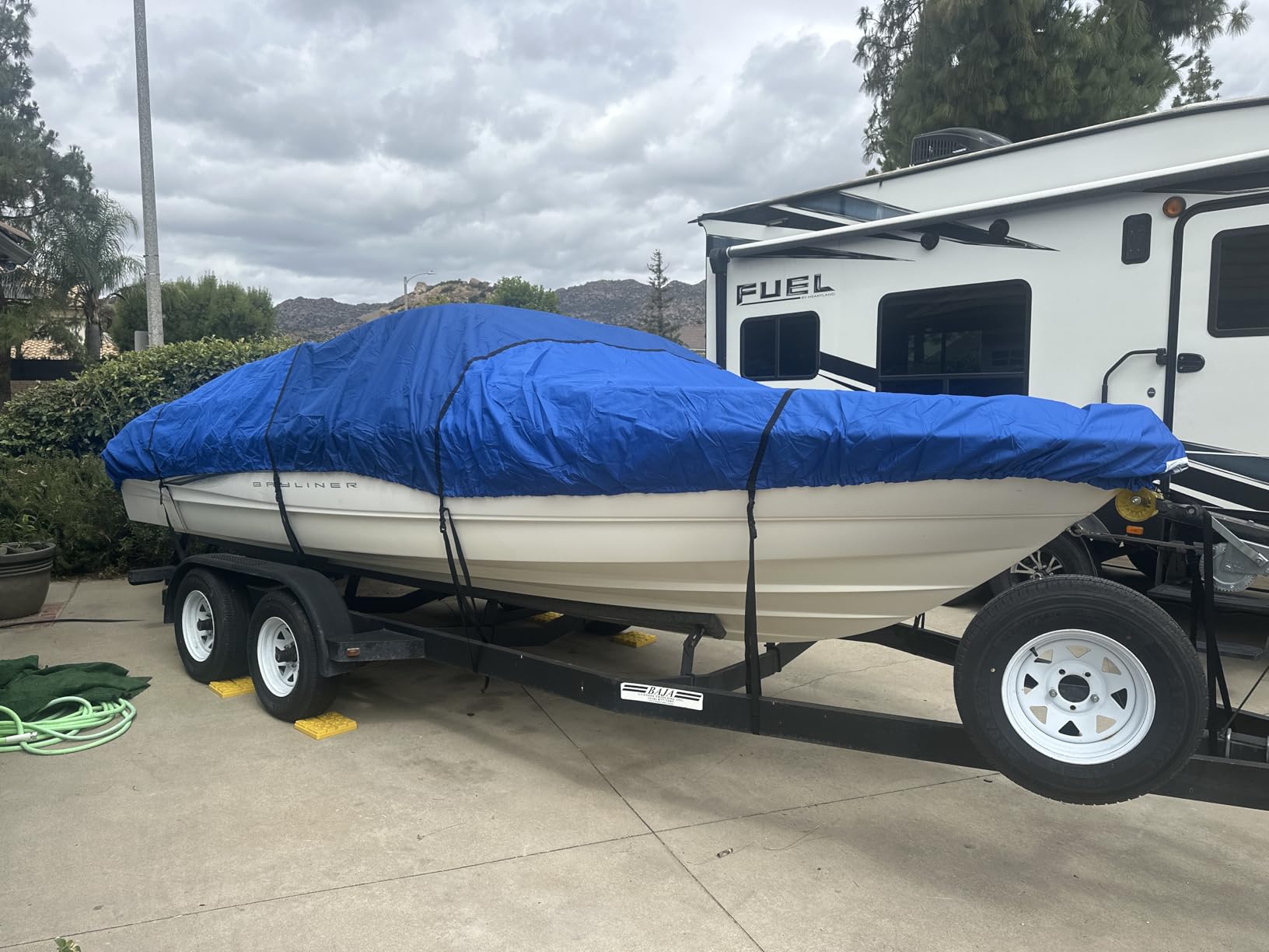 RVMasking Waterproof Boat Cover 16-18.5 ft, 1400D Heavy Duty Middle Reinforced Marine Grade Trailerable Cover, Fits 16'-18.5' V-Hull Tri-Hull Bass Boat Runabout Fish Ski Boat with Storage Bag, Gray customer photo 1
