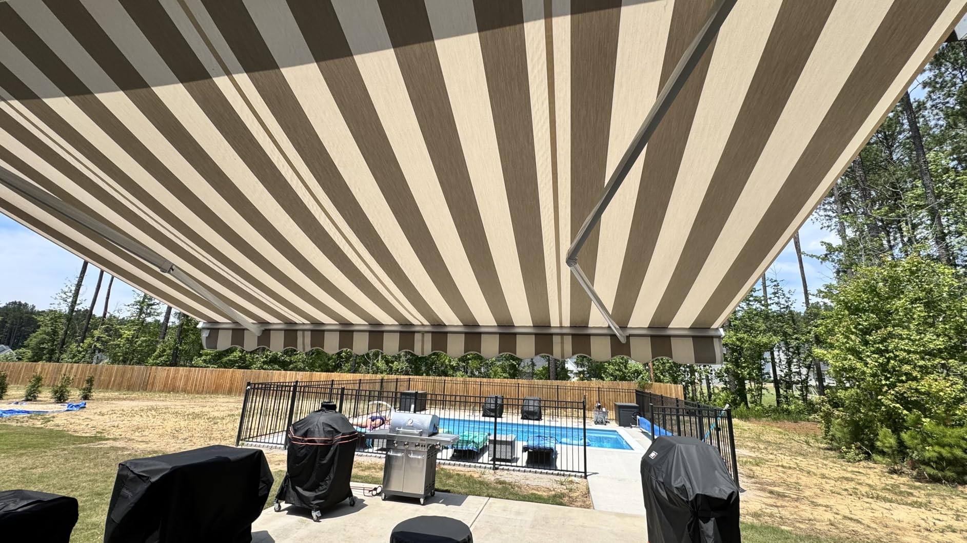 ADVANING Luxury Series, 16'x10' Electric Retractable Awning, Premium Quality Fully Assembled UV+ Sun Shade Canopy, Terracotta, EA1610-A104H2 customer photo 1