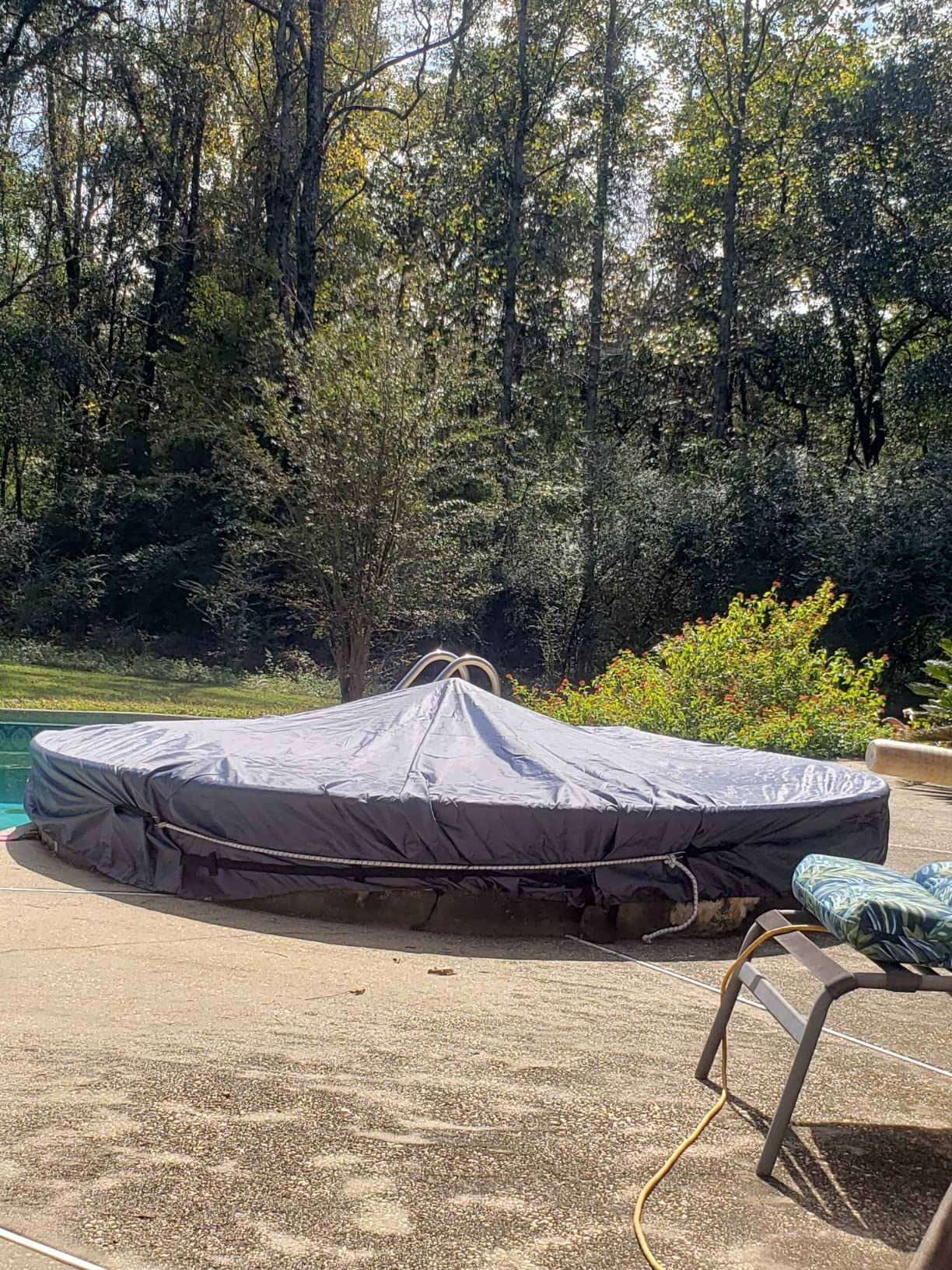 Bitubi 7-8 Ft Steel Round Stock Tank Pool Cover, Upgraded with Wire Rope & Winch Fixed Increase Stability (Black) customer photo 1