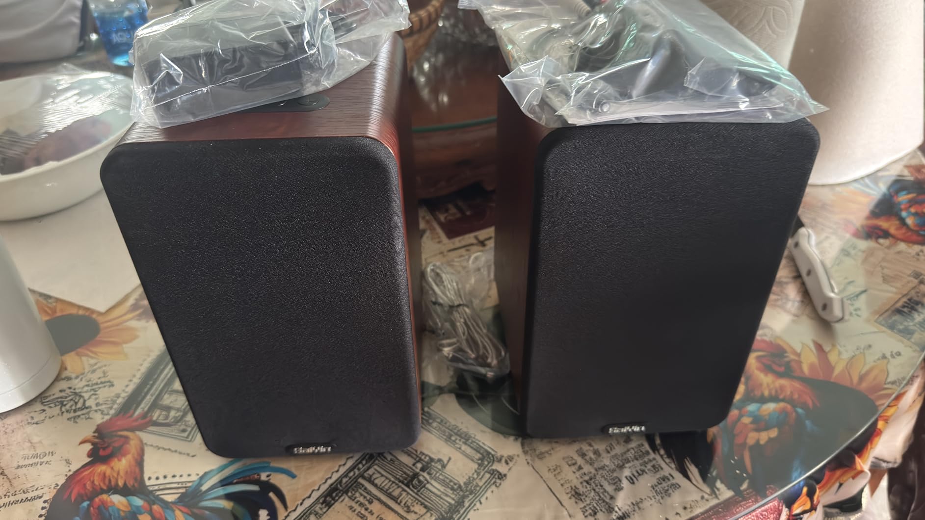 Saiyin Powered Bluetooth Bookshelf Speakers customer photo 2