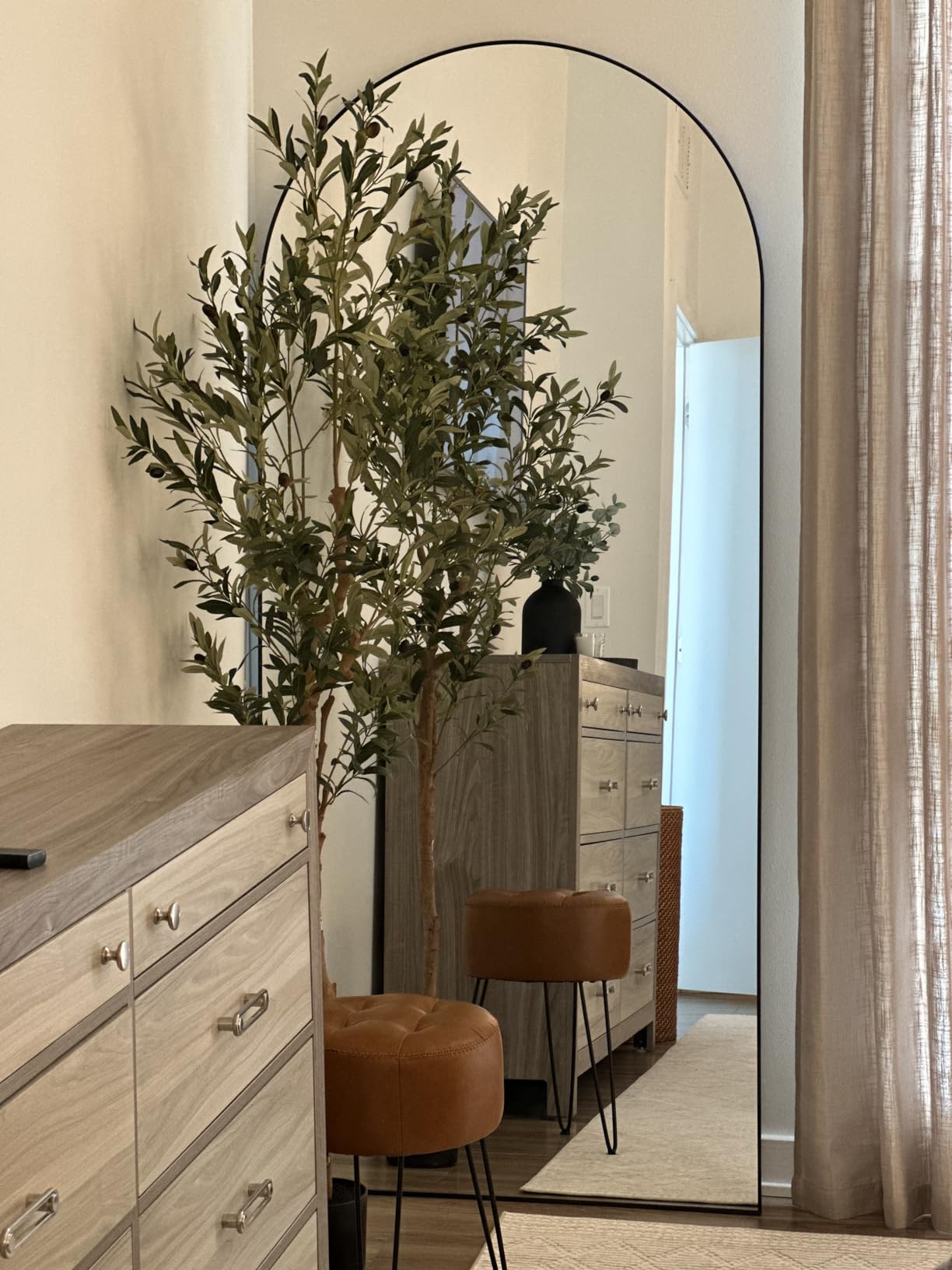 Bellacat Faux Olive Tree 6ft，Olive Trees Artificial Indoor with Natural Wood Trunk and Realistic Leaves and Fruits. 6 Feet(72in) Fake Olive Tree for Home House Office Décor. customer photo 1