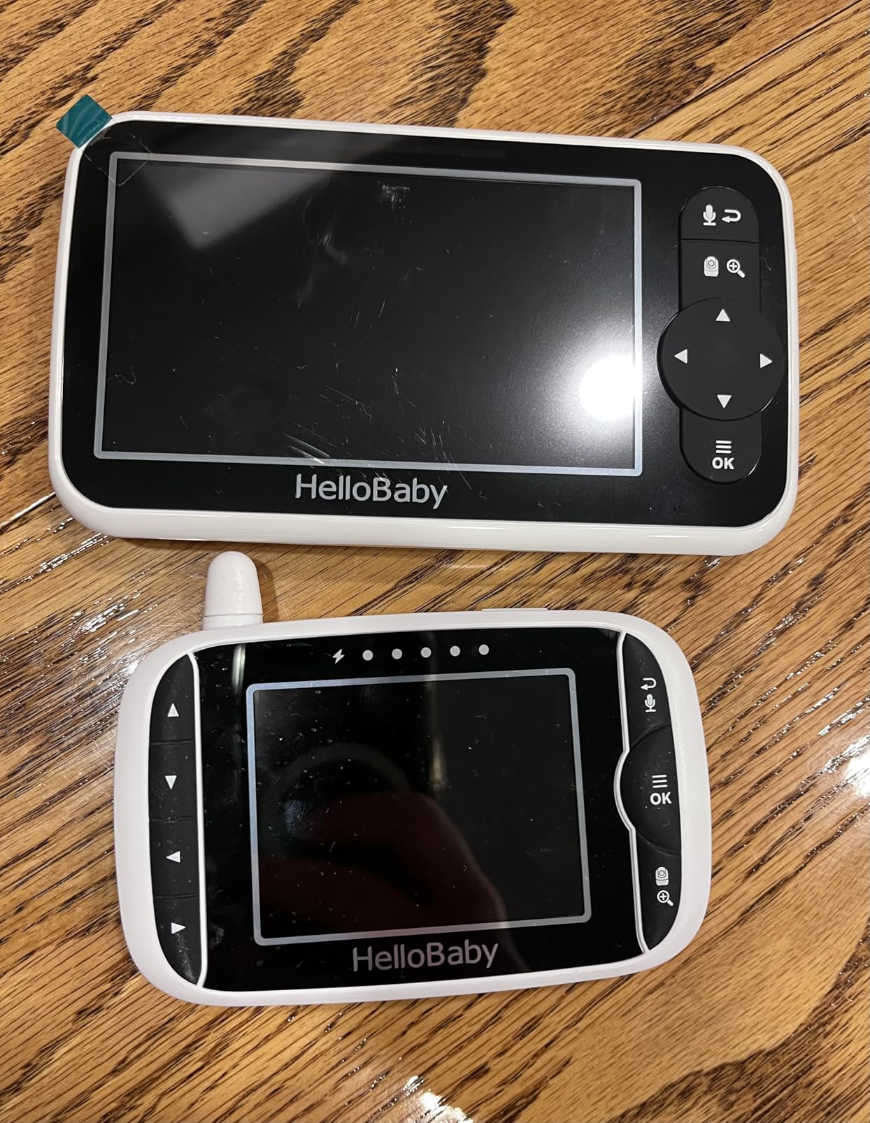 HelloBaby Video Baby Monitor with 2 Cameras and 5 Inch Split Screen Display, Remote Control Cameras with Night Vision and Temperature Monitoring customer photo 1