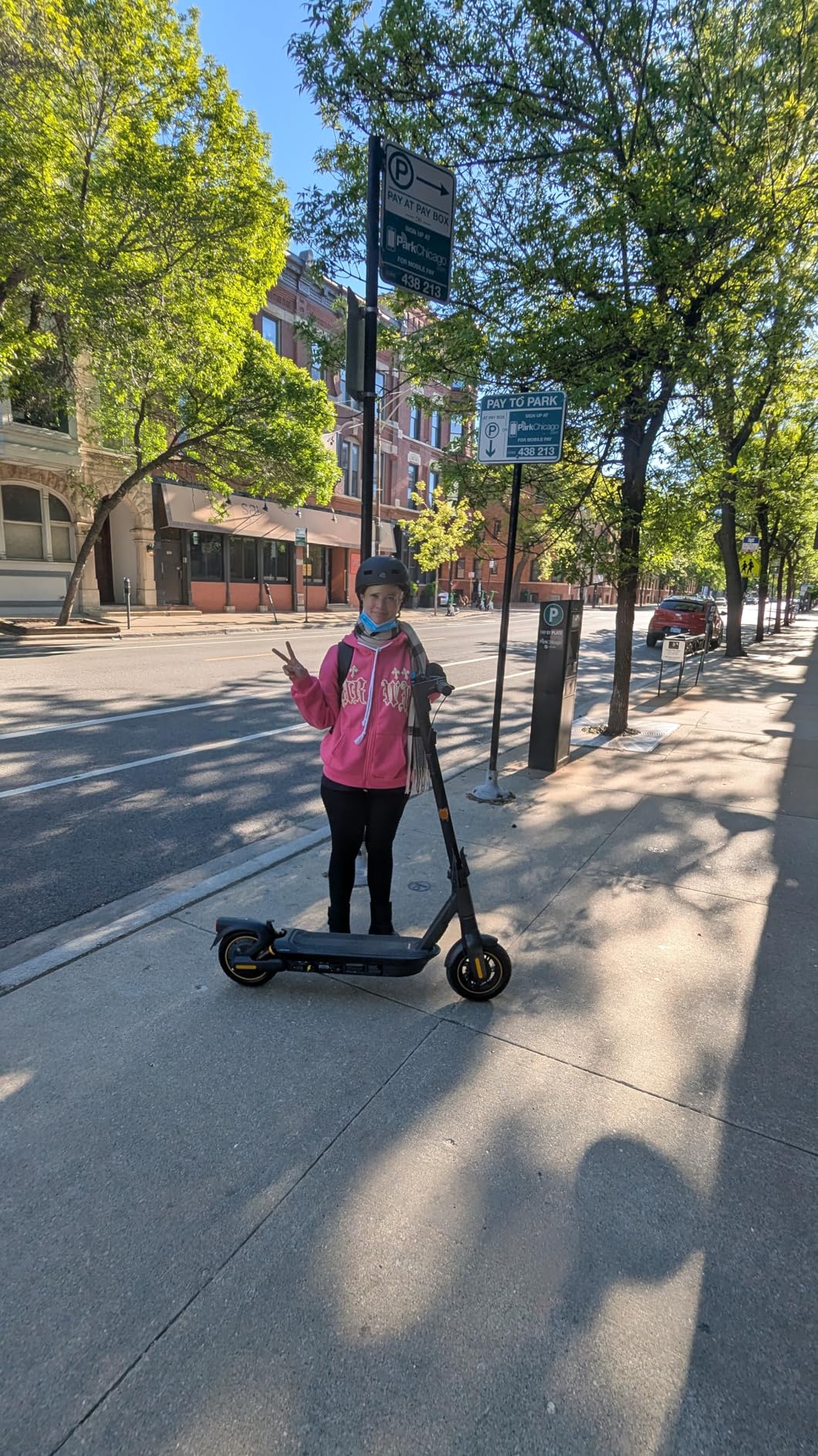 Ninebot MAX Series Electric Scooter (G2), Up to 22 MPH, Long Range, Dual Suspension & Braking System, Fast Charging, Scooter for Adults, UL-2272 2271 Certified customer photo 1