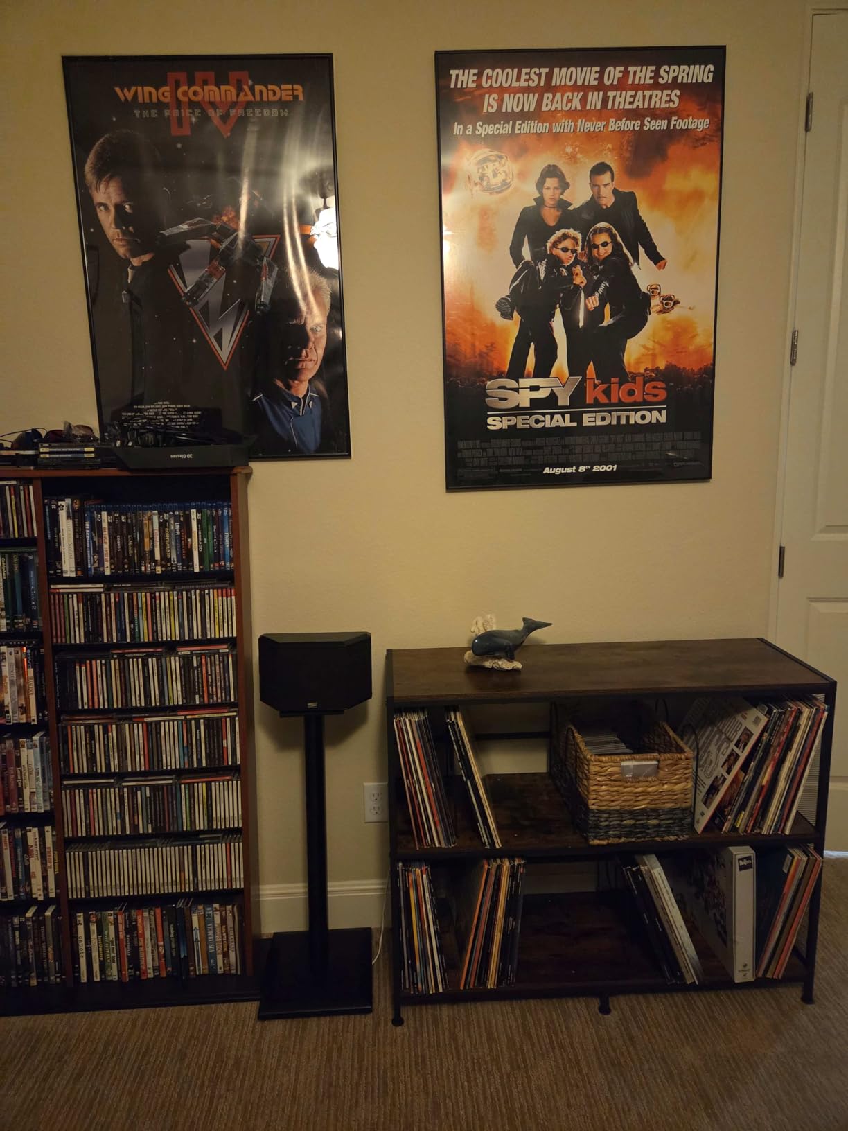 Large Vintage Record Player Table with 4 Adjustable Dividers, Vinyl Record Storage Cabinet for Up to 350 Albums, Medieval Turntable Stand for Living Room, Bedroom (Patent Pending) customer photo 2