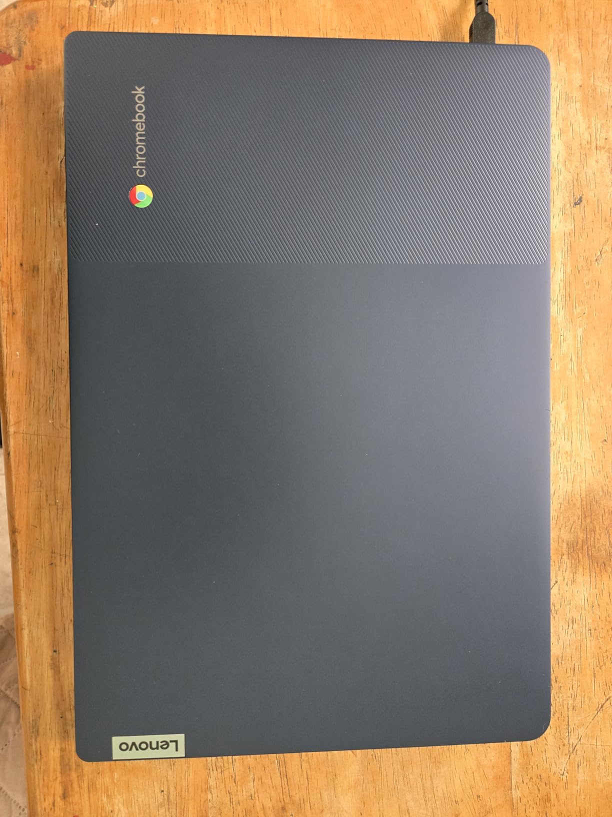 Lenovo Flagship Chromebook 14 customer photo 1