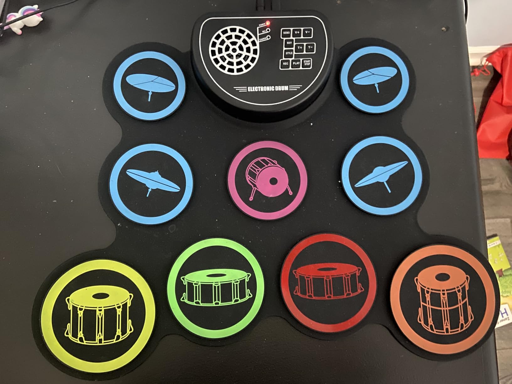 Sboet Electronic Drum Set, 9-Drum Practice Pad with Headphone Jack, Roll-up Drum Kit Machine with Built-in Speaker Drum Pedals and Sticks 10 Hours Playtime, Great Christmas for Kids customer photo 2