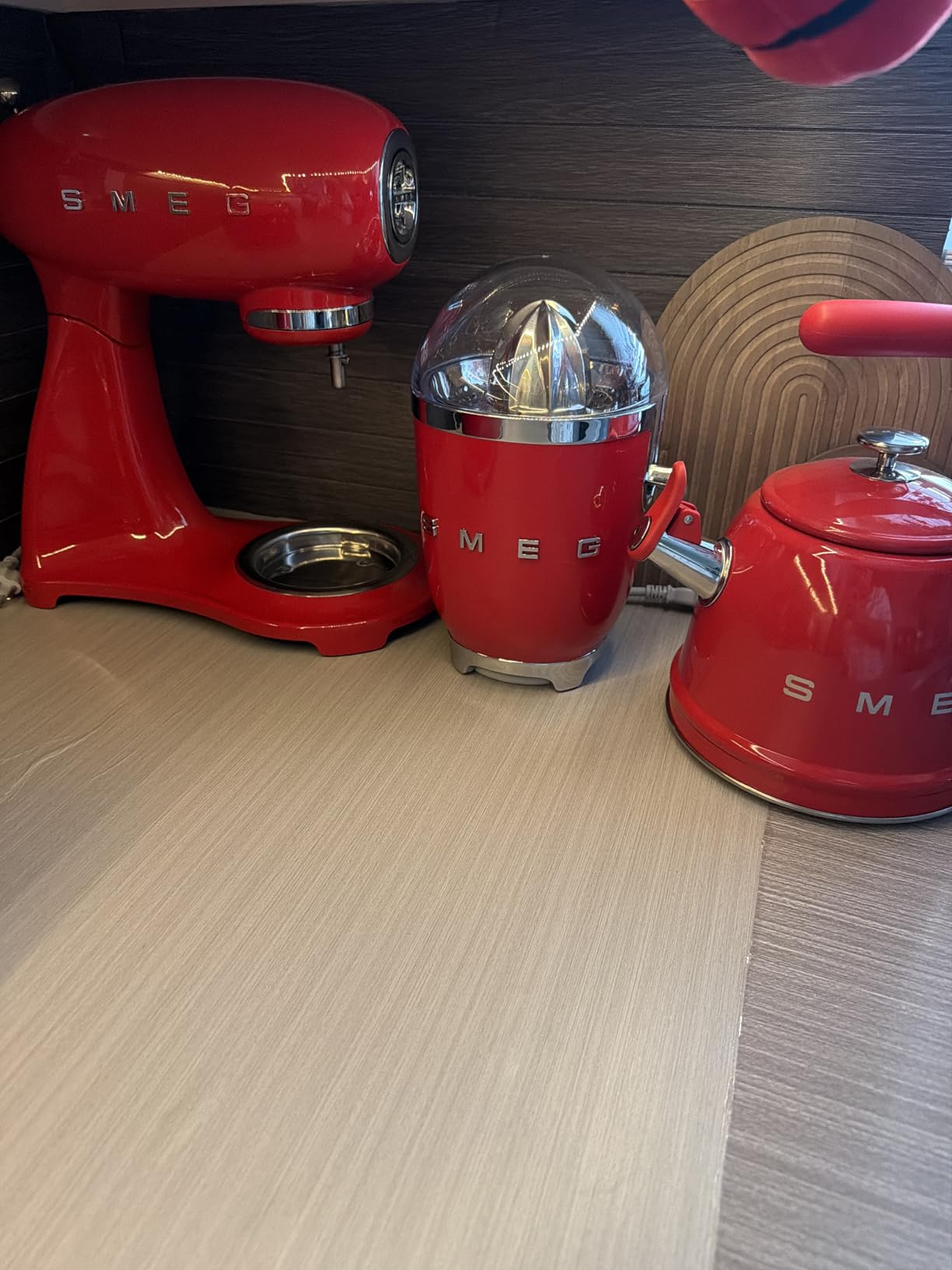 SMEG CJF11 Citrus Juicer - Retro Style Electric Juicer with Stainless Steel Reamer, Anti-Drip Spout & BPA-Free Dome Lid - Easy Clean, One-Touch Operation-White customer photo 1