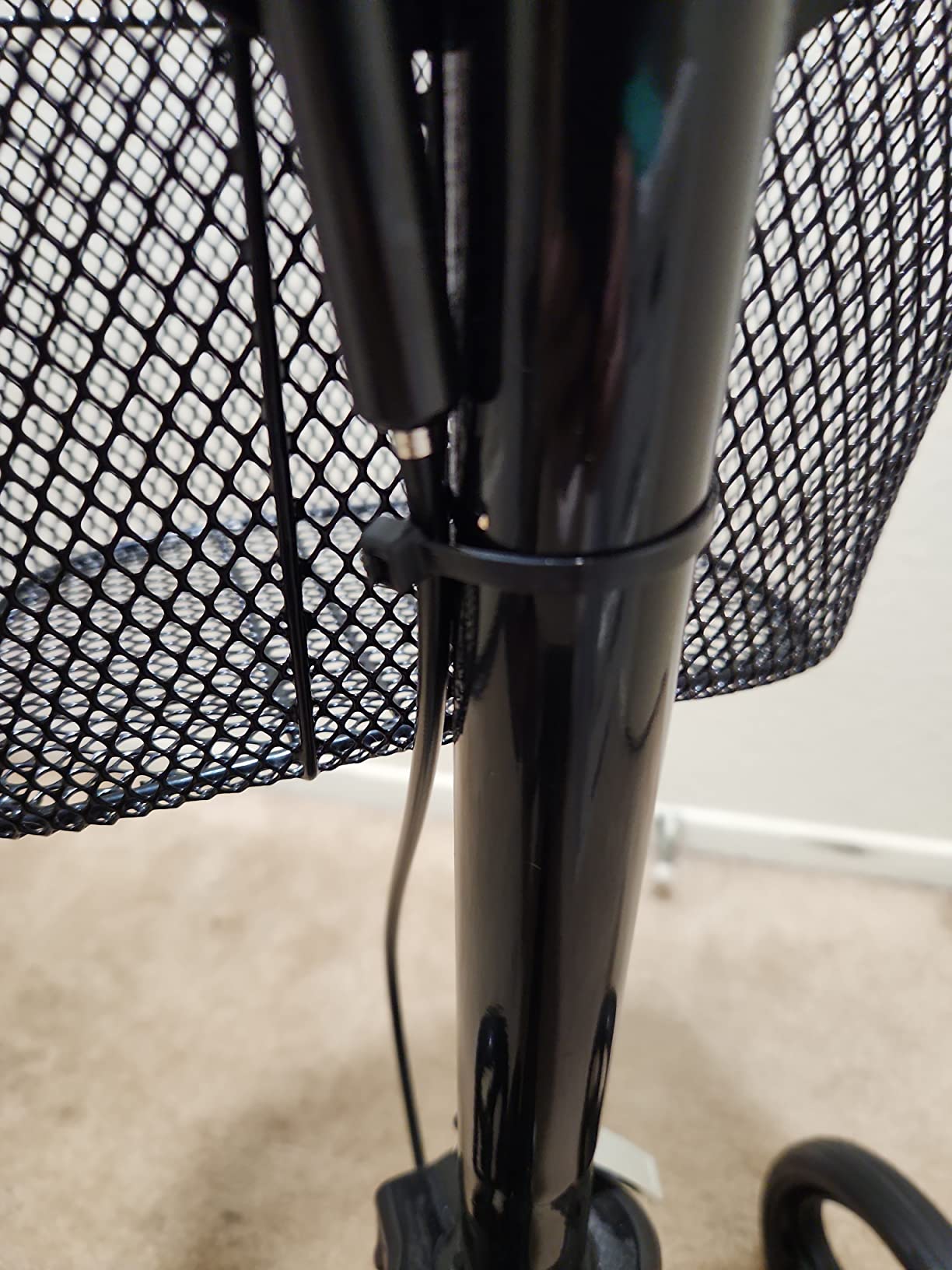 BodyMed Knee Walker, Steerable for Foot Injuries - Adjustable Scooter with Dual Brakes, Detachable Fabric Basket & Cushioned Pad - Better Alternative to Crutches for Leg Recovery customer photo 2