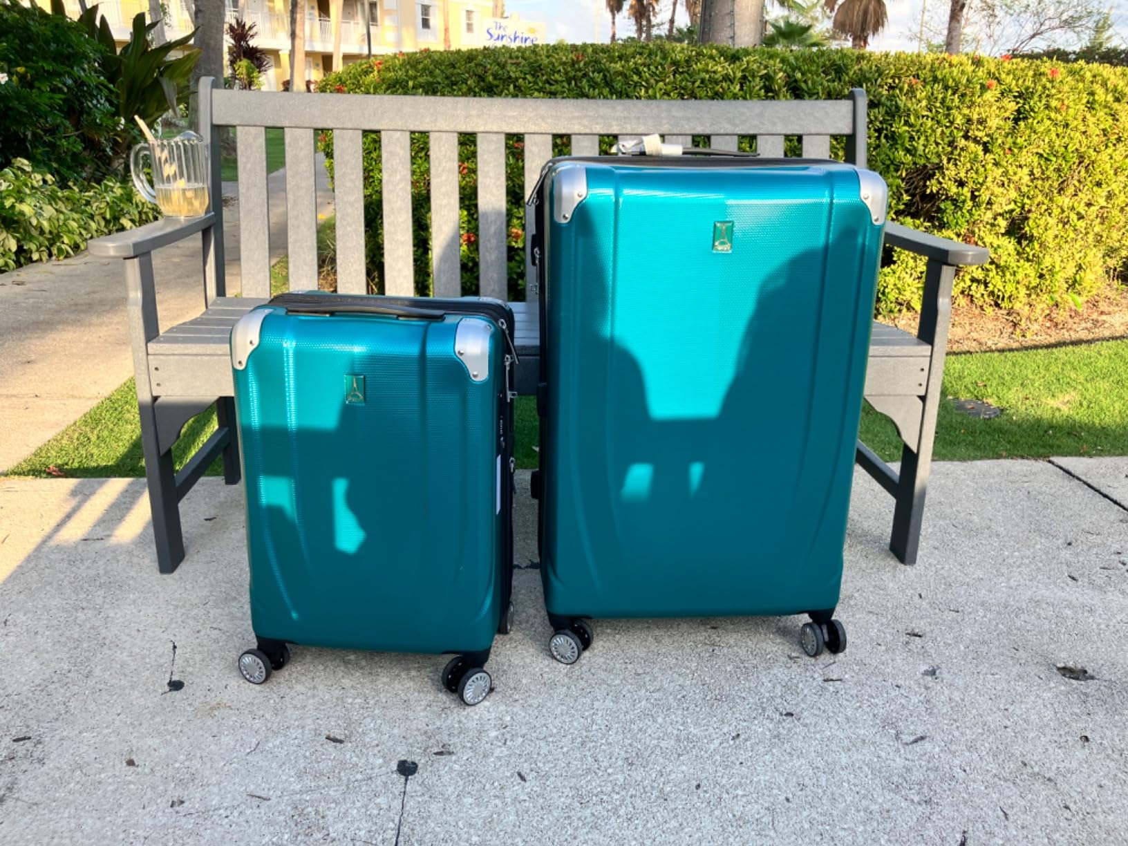 Travelpro Pathways 3 Hardside Expandable Luggage, 8 Spinner Wheels, Lightweight Hard Shell Suitcase 3 Piece Set (21/25/28), Champagne customer photo 1