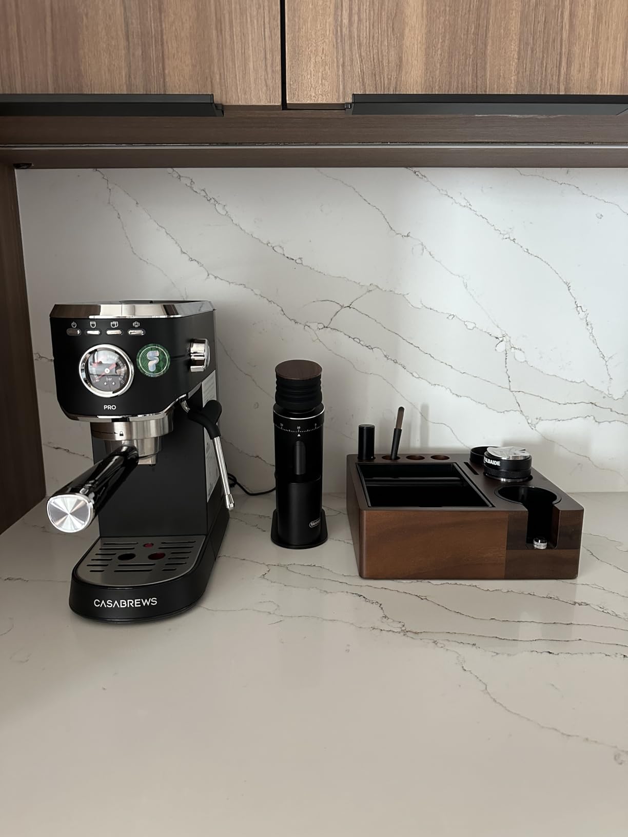 Espresso Tamping Station and Knock Box, Wooden Portafilter Holder, Espresso Organizer Station Box, Tamping Station Fit for Storage 51/54/58mm Coffee Accessories, Multifunctional Tamper Station customer photo 2