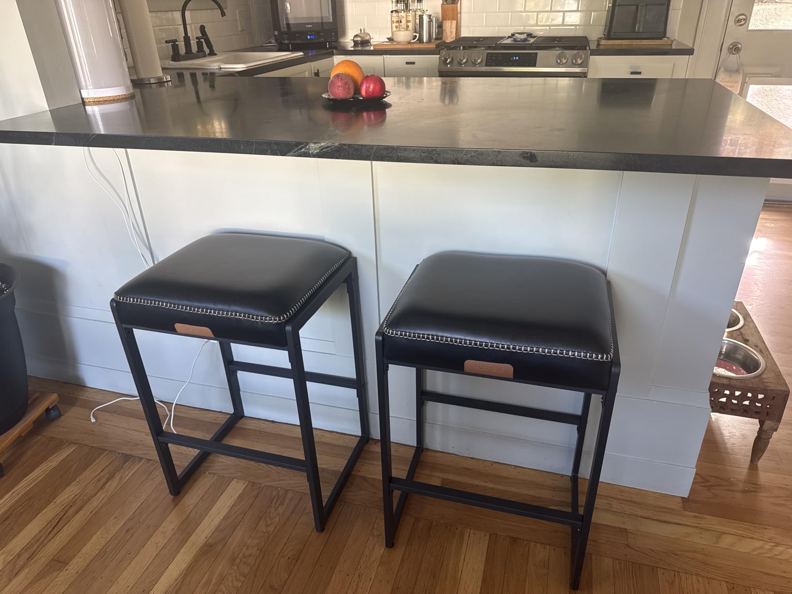 VASAGLE EKHO Collection - Bar Stools Set of 2, Counter Height Bar Stools, Synthetic Leather with Stitching, Mid-Century Modern, 26-Inch Tall, Caramel Brown customer photo 1