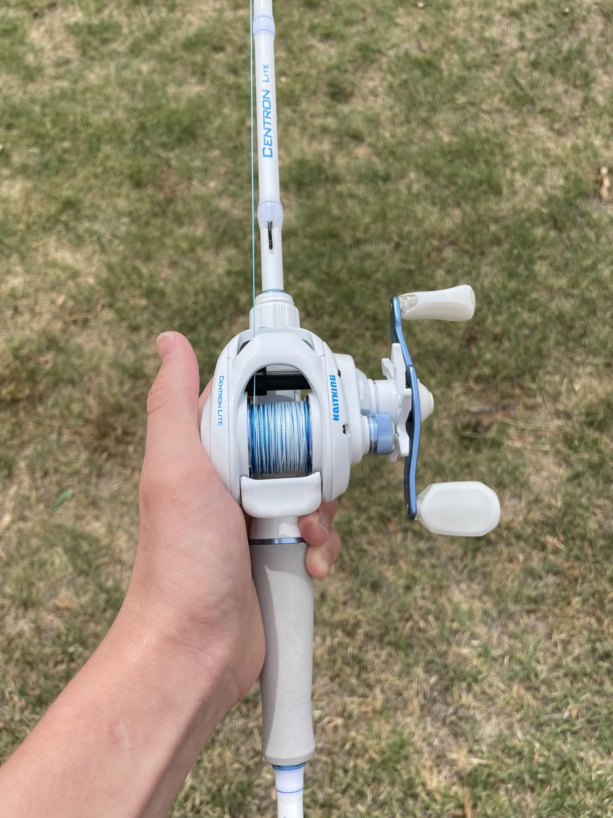 KastKing Centron Lite Fishing Rod and Reel Combo, IM6 Graphite 2Pc Blanks, Stainless Steel Guides with Ceramic Rings, Contoured EVA Handles & Fighting Butt customer photo 1