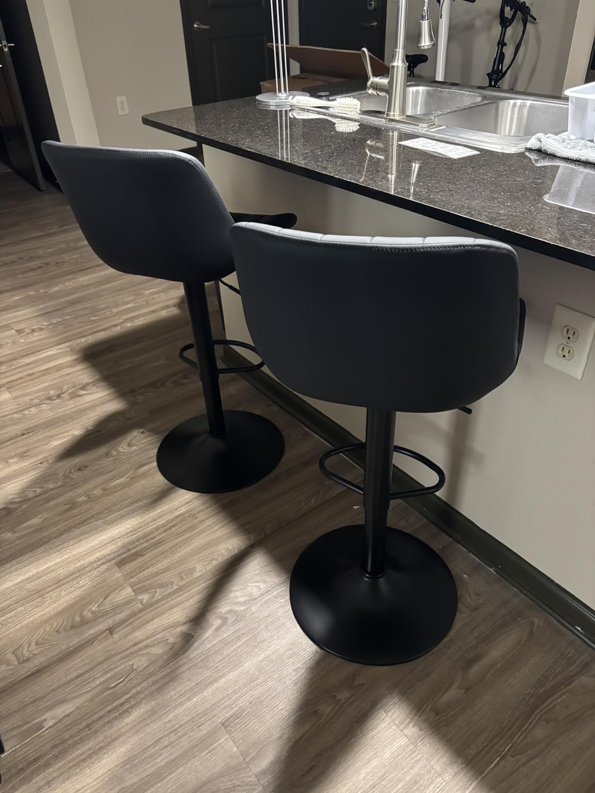 Youhauchair Bar Stools Set of 3, Swivel Counter Height Barstools with Back, Adjustable PU Leather Bar Chairs, Modern Armless Kitchen Island Stool, Black customer photo 2