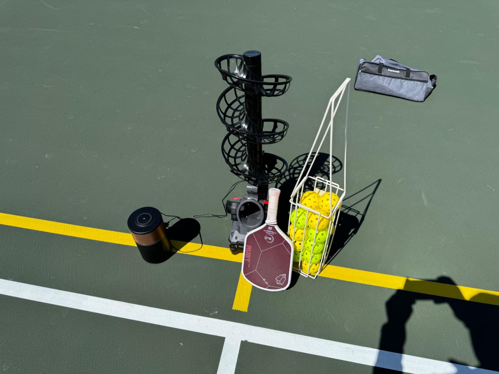 Furlihong 3802PBH Pickleball Machine, Adjustable Speed & Angles, Pickleball Launcher with Auto Swing Base, Powered by Power Bank/Batteries/AC Power, for All-Level Training customer photo 2