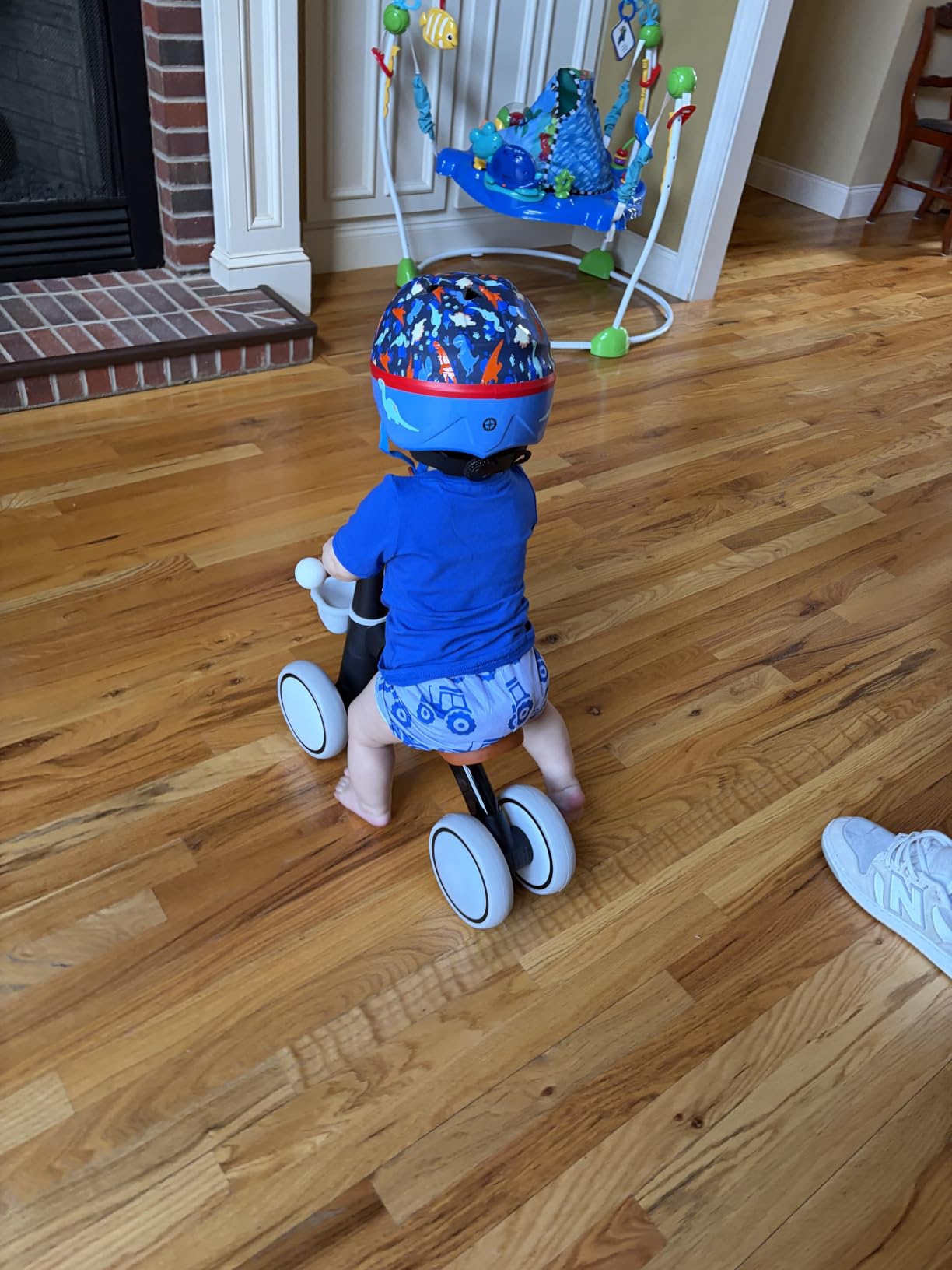 Umatoll Colorful Lighting Baby Balance Bike Toys for 1 Year Old Boys Gifts, Adjustable Seat Baby Walker, One Year Old Boy Birthday Gifts, 12-24 Months Toddler First Ride on Toys customer photo 2