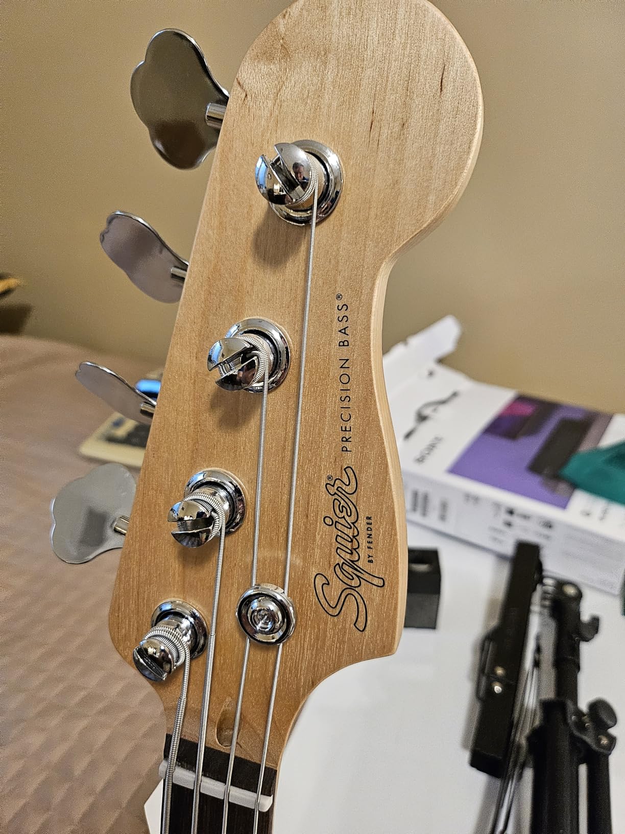 Fender Squier Debut Series Precision Bass Guitar, Beginner Guitar, with 2-Year Warranty, Includes Free Lessons, Black with Matte Finish customer photo 1