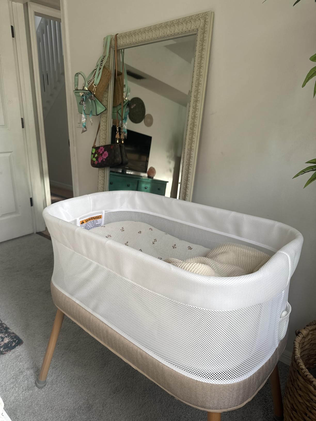VaVaSoo Automatic Rocking Bassinet, Electric Baby Bassinet with Automatic Rocking Motions and Soothing White Noise, Bedside Crib for Baby 0-6 Months, Self-Rocking Sleeper, Brownish-Yellow customer photo 2