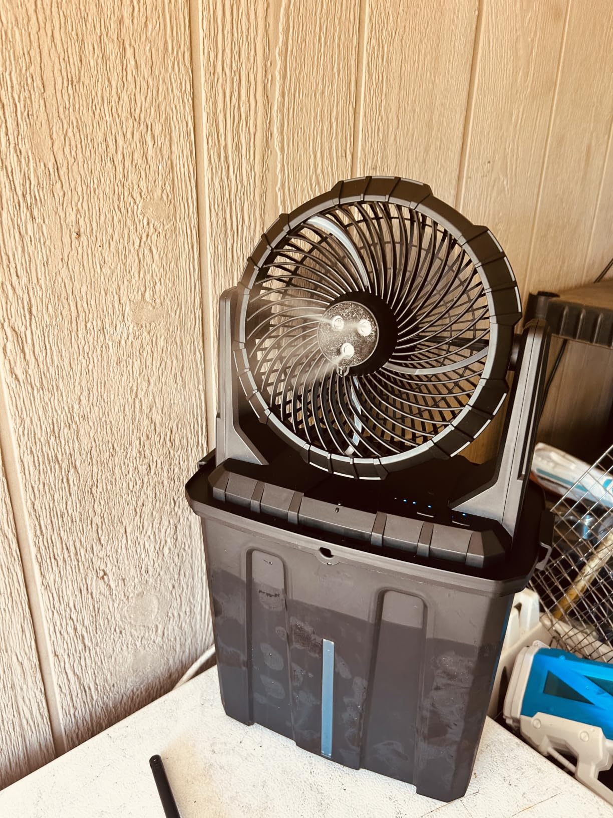 Ausic Portable Misting Fan, 9L 10-inch Outdoor Mist Fans for Outside Patios Cooling, 20000mAh Rechargeable Battery Fan with Water Box, 3 Strong Winds, 3 Spray Mister, Camping/Beach Summer Essentials customer photo 2