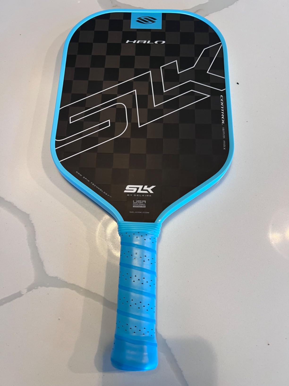 Selkirk Sport SLK Halo Raw Carbon Fiber Pickleball Paddle | Designed in The USA | Choose The T700 Raw Carbon Fiber Power, 18k Ultraweave Control, or Aramid Fiber Linkweave Thermoformed Pro customer photo 2