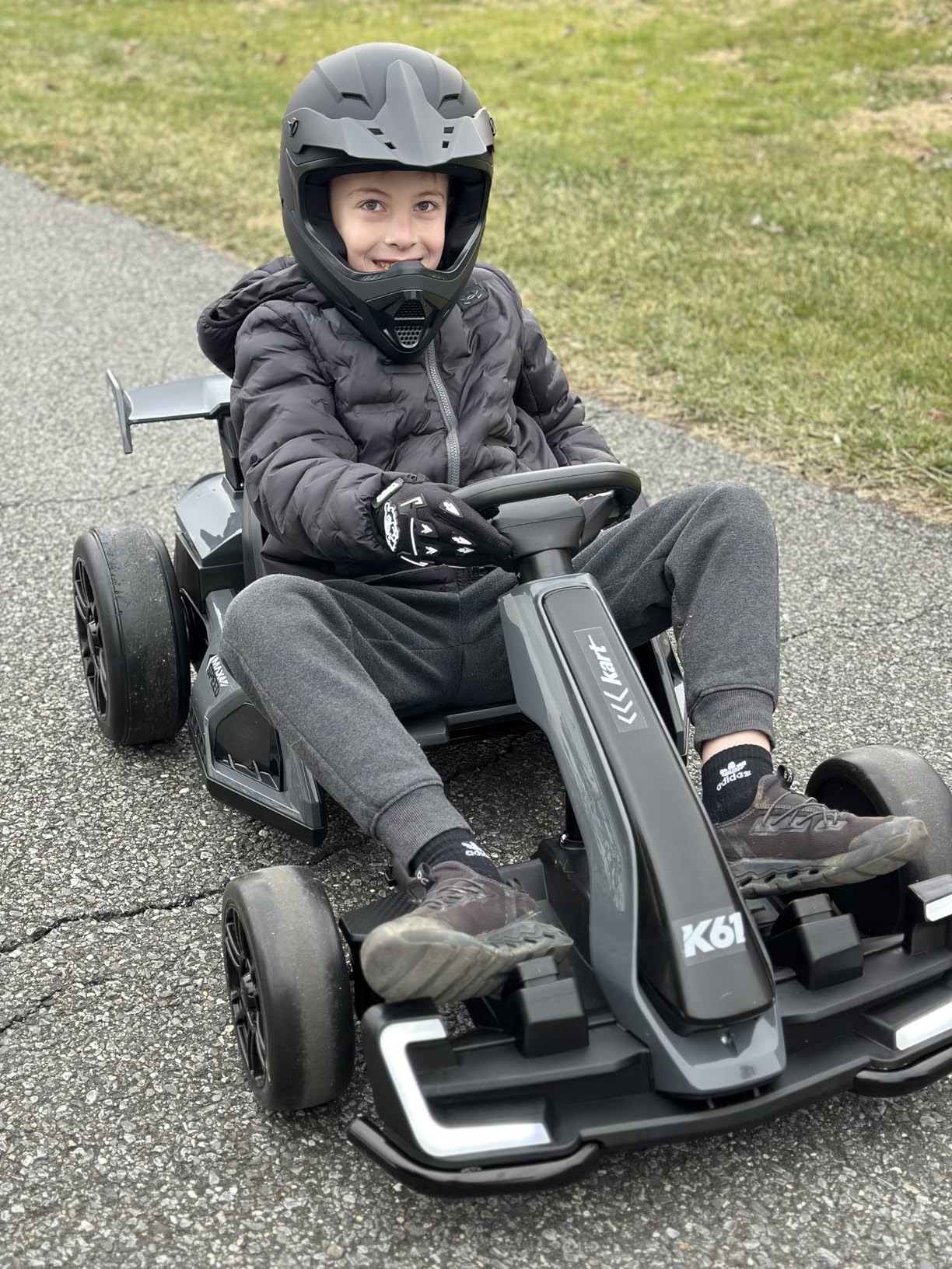 KerryYoo K61 Go Kart Electric Drift Kart with Length Adjustable Seat, 24V Outdoor Ride on Toy with 4 Speed Mode, Crazy Kart for Kids 6-12 Years Old, Fast 300W Motor, 8.5 MPH, Bluetooth - White customer photo 2