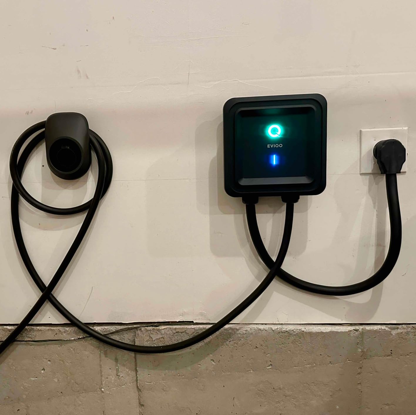 EVIQO Level 2 EV Charger, 48 Amp 240V, J1772 Charger for Non-Tesla EVs, 25ft Cable, WiFi (2.4GHz) Smart App, Weatherproof Indoor/Outdoor (IP66, NEMA 4), UL & ETL Certified, Hardwired, 11.5kW customer photo 2