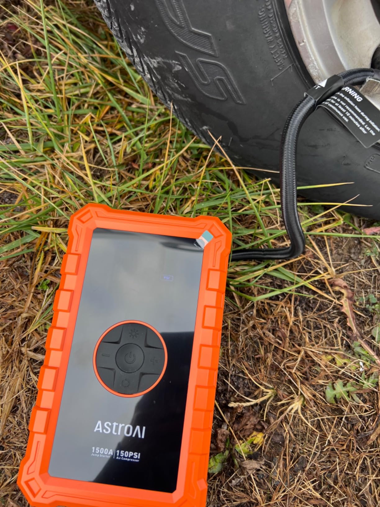 AstroAI S8 Air Jump Starter with Air Compressor, 3000A Peak Car Battery Jump Starter Portable (9.0 Gas/6.5L Diesel) with 150PSI Cordless Auto-Shutoff Tire Inflator, 12V Battery Charger Booster customer photo 1
