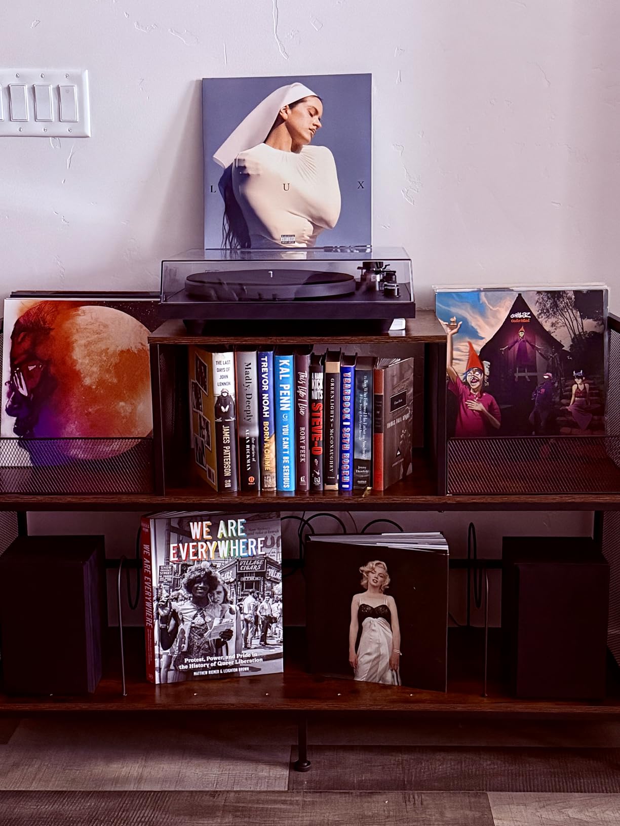 3-Tier Vinyl Record Storage: Vintage Player Table with Spacious Storage - Up to 450 Records, Turntable Stand with Adjustable Dividers, Extra Top Surface for Audio Equipment, Perfect for Living Room customer photo 1