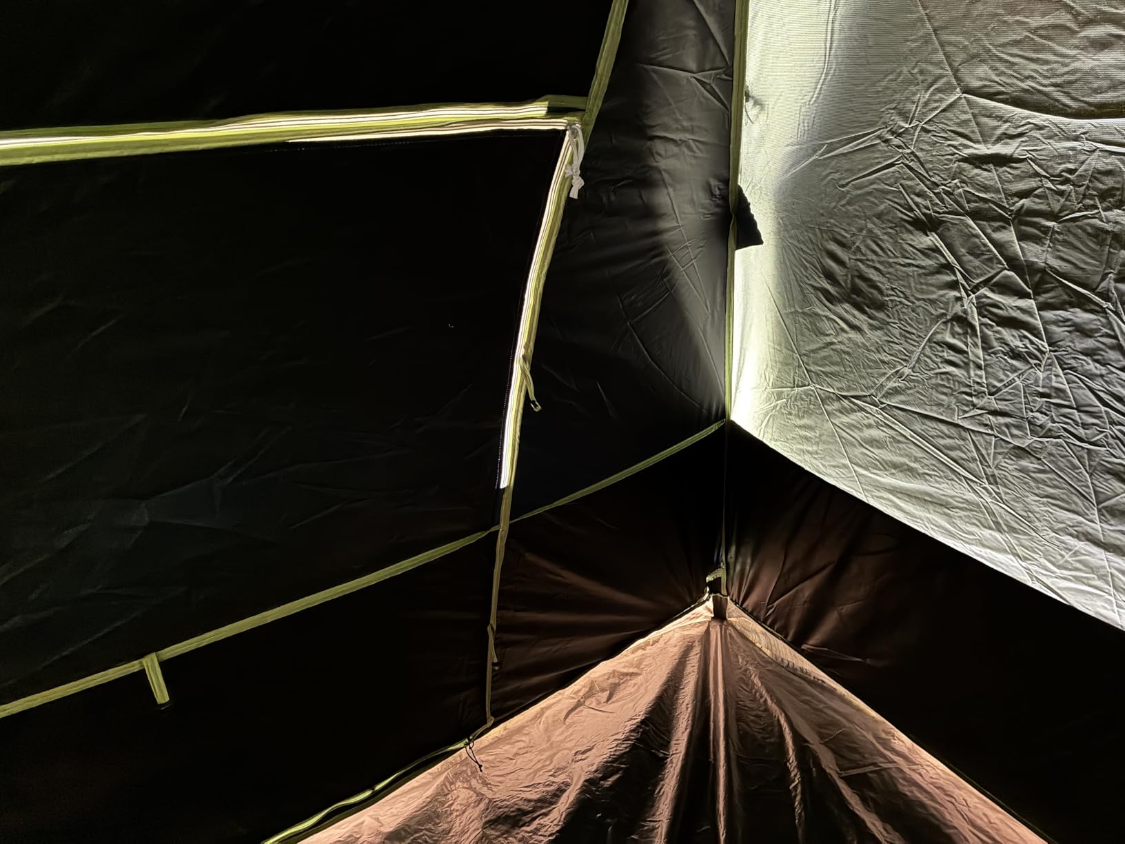 Coleman Sundome Dark Room 4/6 Person Tent, Blocks 90% of Sunlight, Weatherproof Tent with Rainfly Sets Up in Minutes customer photo 2