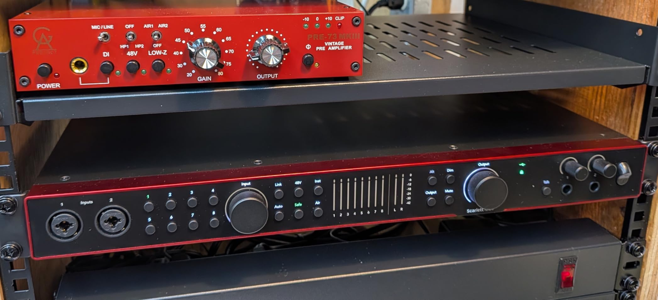 Focusrite Scarlett 18i16 4th Gen USB Audio Interface, for Songwriting, Music Production, Recording, and Podcasting customer photo 1