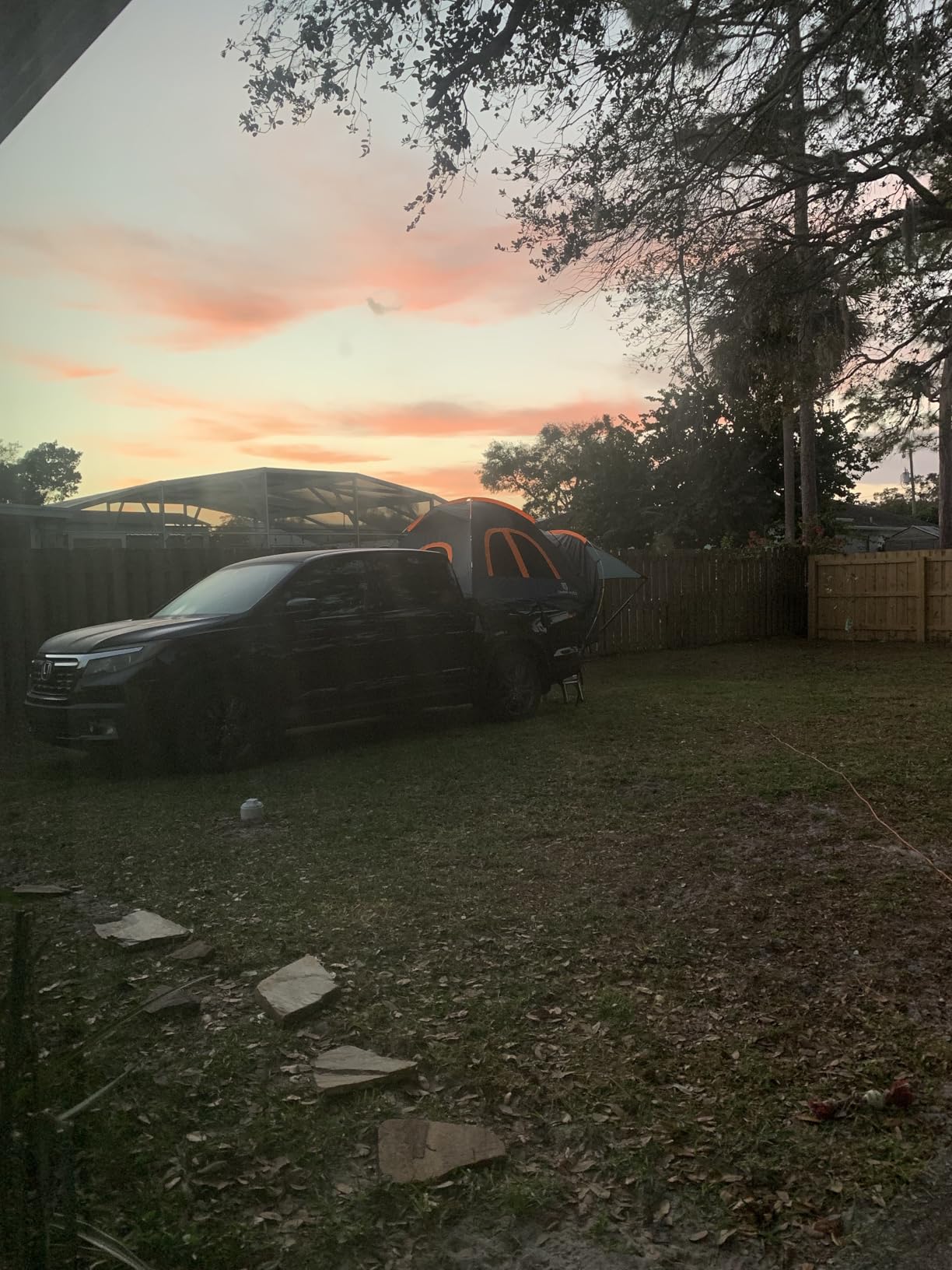 Umbrauto Truck Bed Tent with Awning: 5.5-5.8FT PU3000mm Waterproof Tailgate Pickup Truck Tents, Easy Set-up for 2 Person, Fits Full Size Short Bed, Chevy, Dodge, Ford, GMC, Green customer photo 2