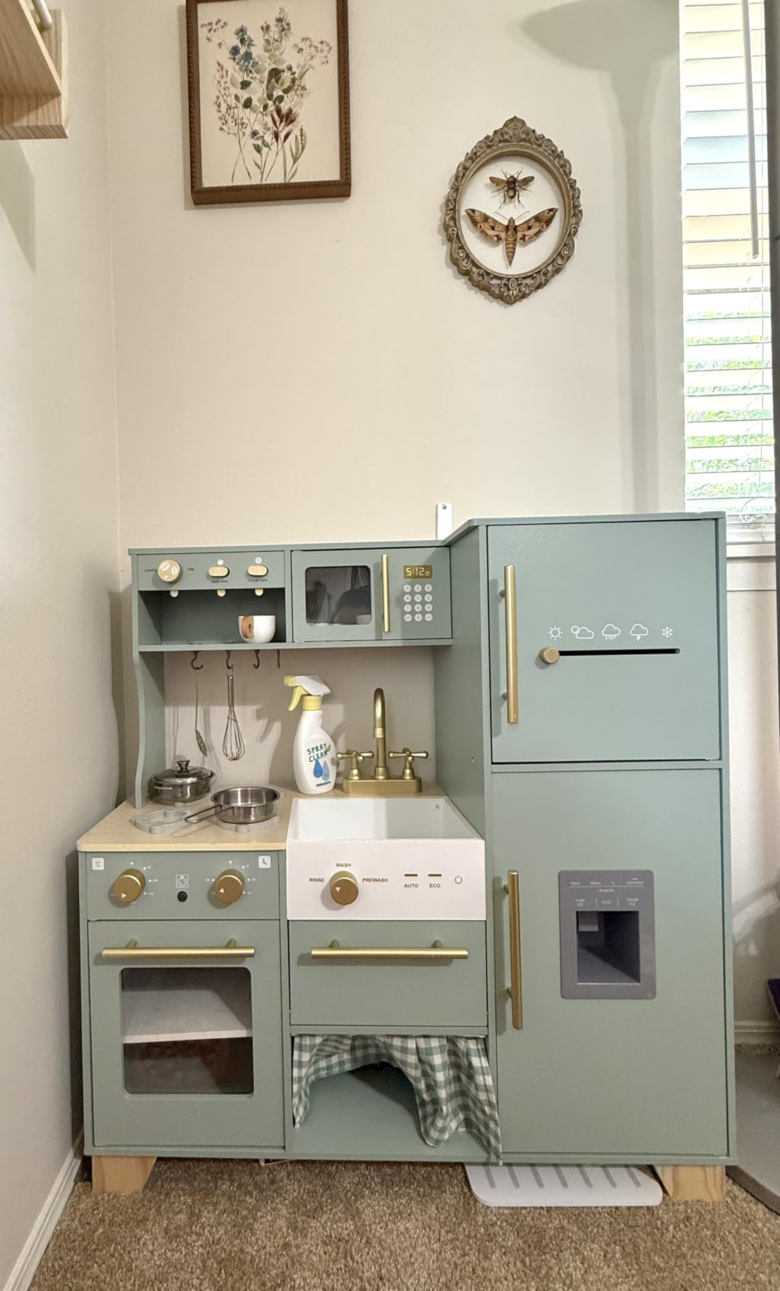 ROBUD Play Kitchen Set, Wooden Play Kitchen with Ice Maker, Fridge, Coffee Machine, Oven, Dishwasher, Microwave, Kitchen Accessories, Toy Kitchen Gift for Boys Girls, 3+ customer photo 1