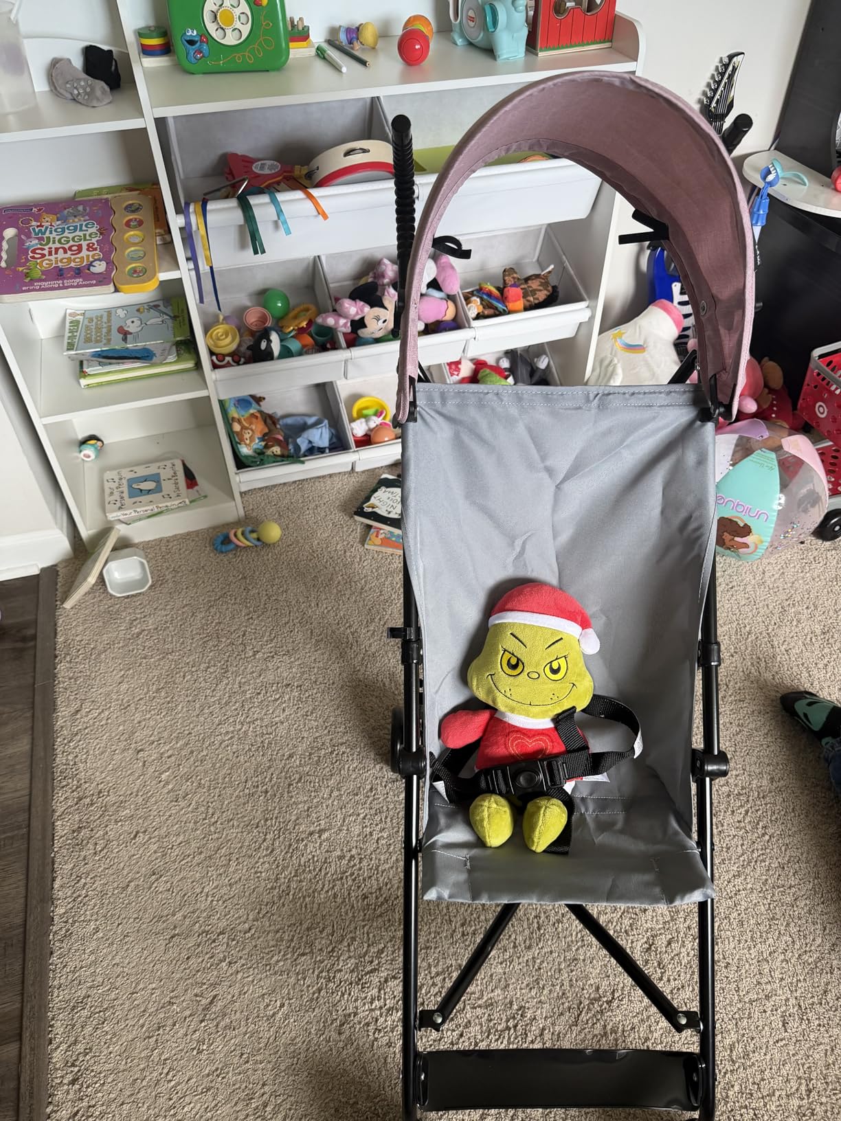 Dream On Me Aero Travel Umbrella Stroller, One-Hand Quick Fold, 3-Point Safety Harness, Dual Brakes, Adjustable Removable Canopy, Lightweight Compact & Space-Saving, for 6 to 36 Months - Grey customer photo 1